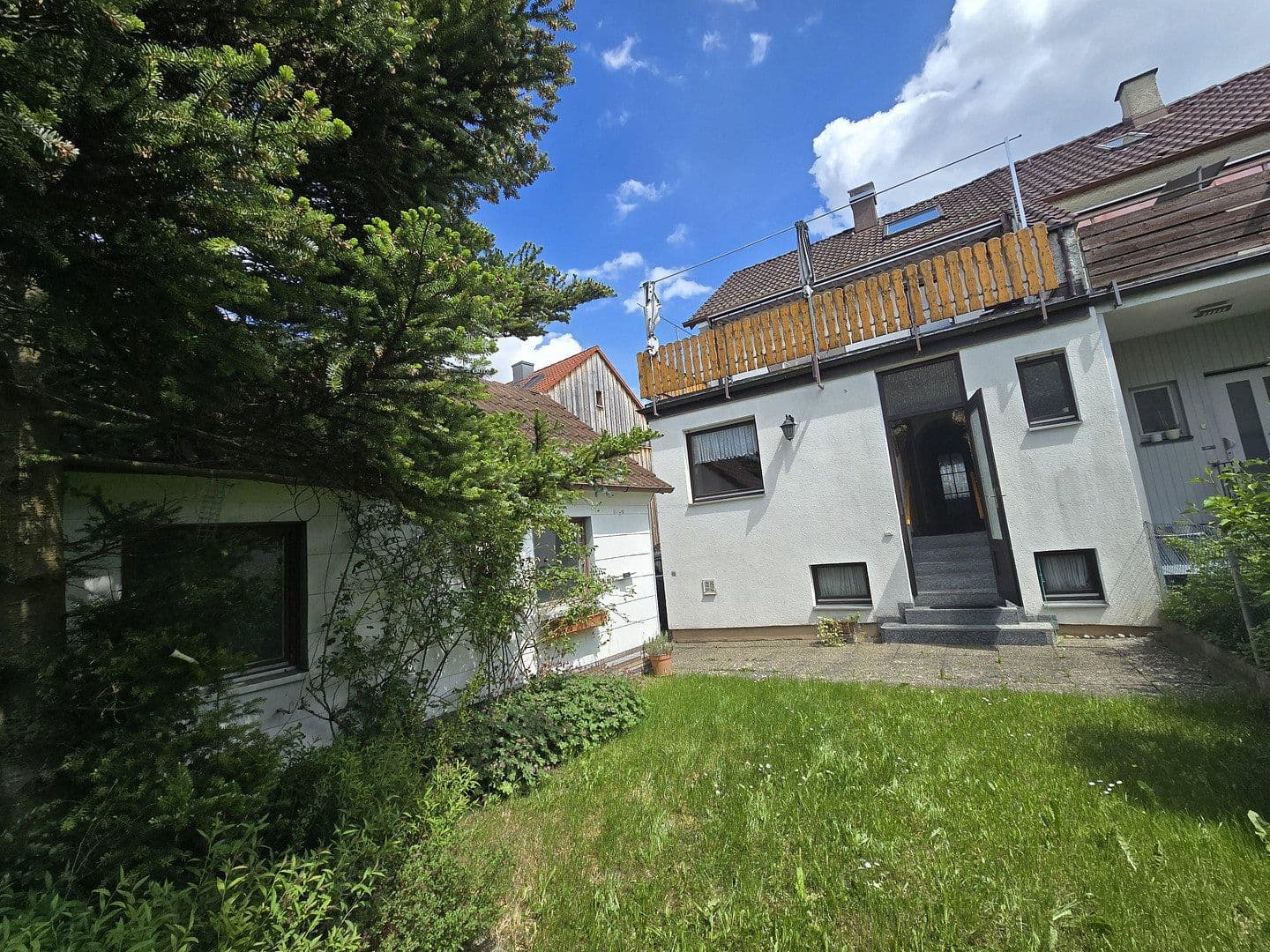 Prodej domu 110 m², pozemek 200 m², Ulm, Bádensko-Württembersko Prodej domu 110 m², pozemek 200 m², Ulm, Bádensko-Württembersko