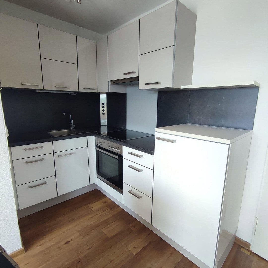 Pronájem bytu 1+1 34 m², Sudermannstraße 10, Ludwigshafen, Porýní-Falc Pronájem bytu 1+1 34 m², Sudermannstraße 10, Ludwigshafen, Porýní-Falc
