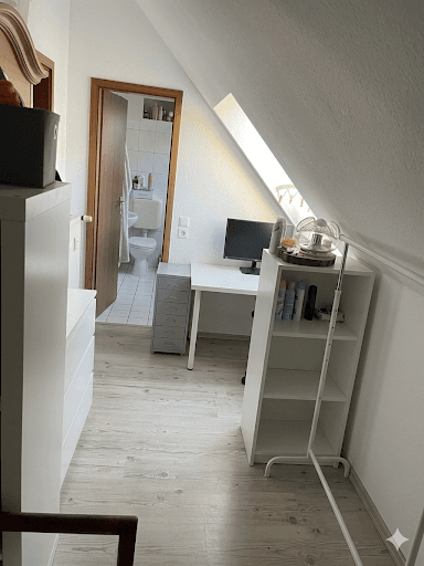 Pronájem bytu 4+1 97 m², Wuppertal, Severní Porýní-Vestfálsko Pronájem bytu 4+1 97 m², Wuppertal, Severní Porýní-Vestfálsko