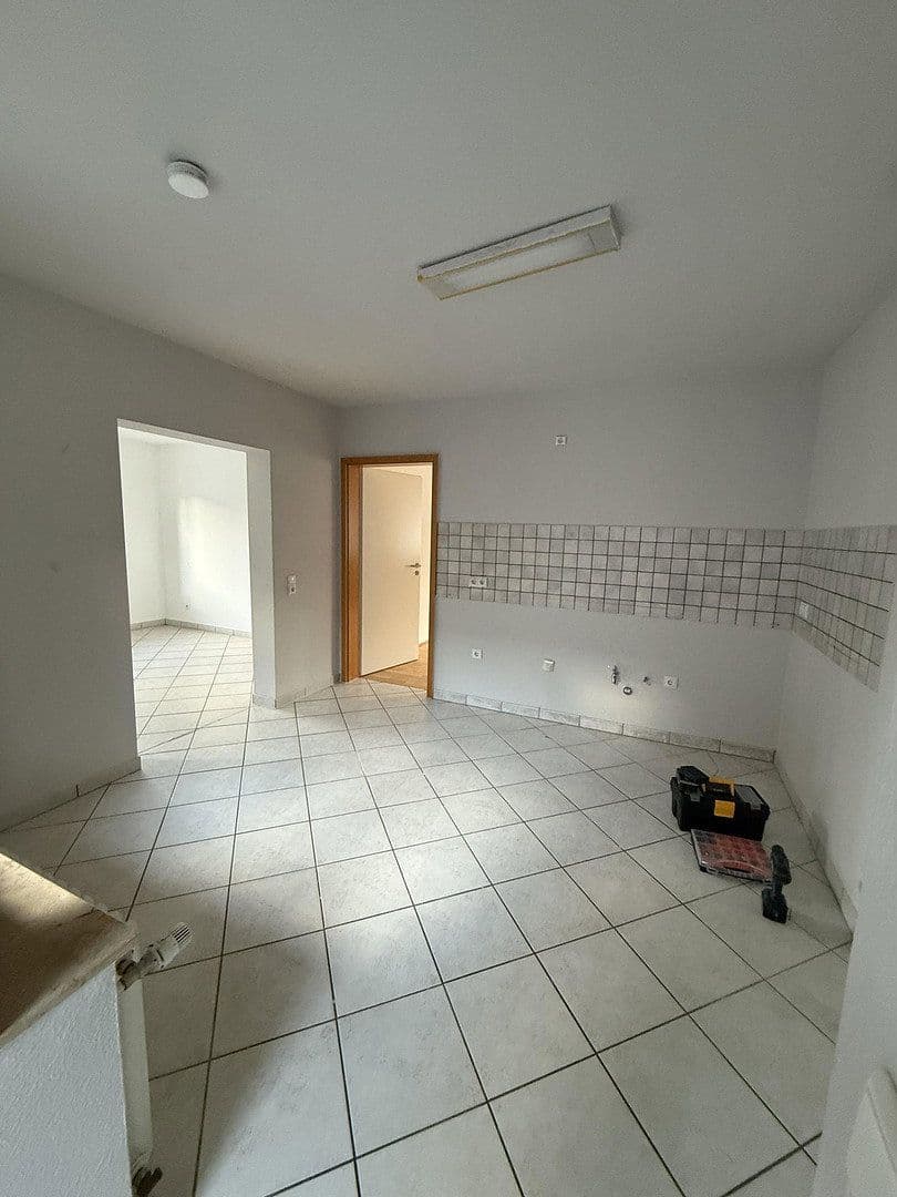 Pronájem bytu 3+1 72 m², Bundesstraße 22, Ehrenkirchen, Bádensko-Württembersko Pronájem bytu 3+1 72 m², Bundesstraße 22, Ehrenkirchen, Bádensko-Württembersko