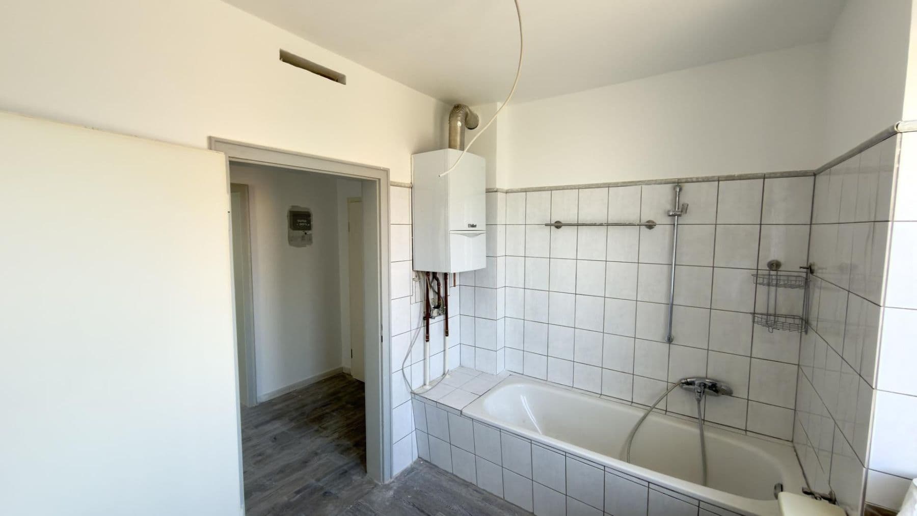 Pronájem bytu 2+1 55 m², Ritterstraße 55, Solingen, Severní Porýní-Vestfálsko Pronájem bytu 2+1 55 m², Ritterstraße 55, Solingen, Severní Porýní-Vestfálsko