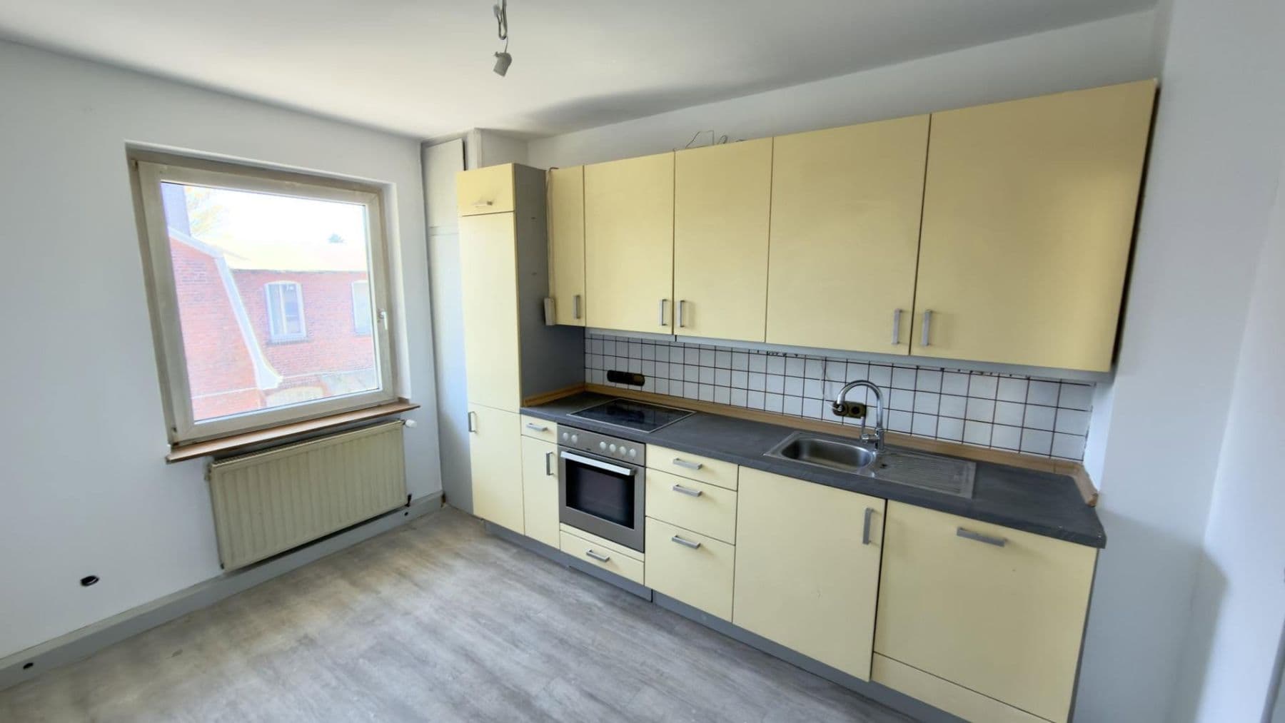Pronájem bytu 2+1 55 m², Ritterstraße 55, Solingen, Severní Porýní-Vestfálsko Pronájem bytu 2+1 55 m², Ritterstraße 55, Solingen, Severní Porýní-Vestfálsko