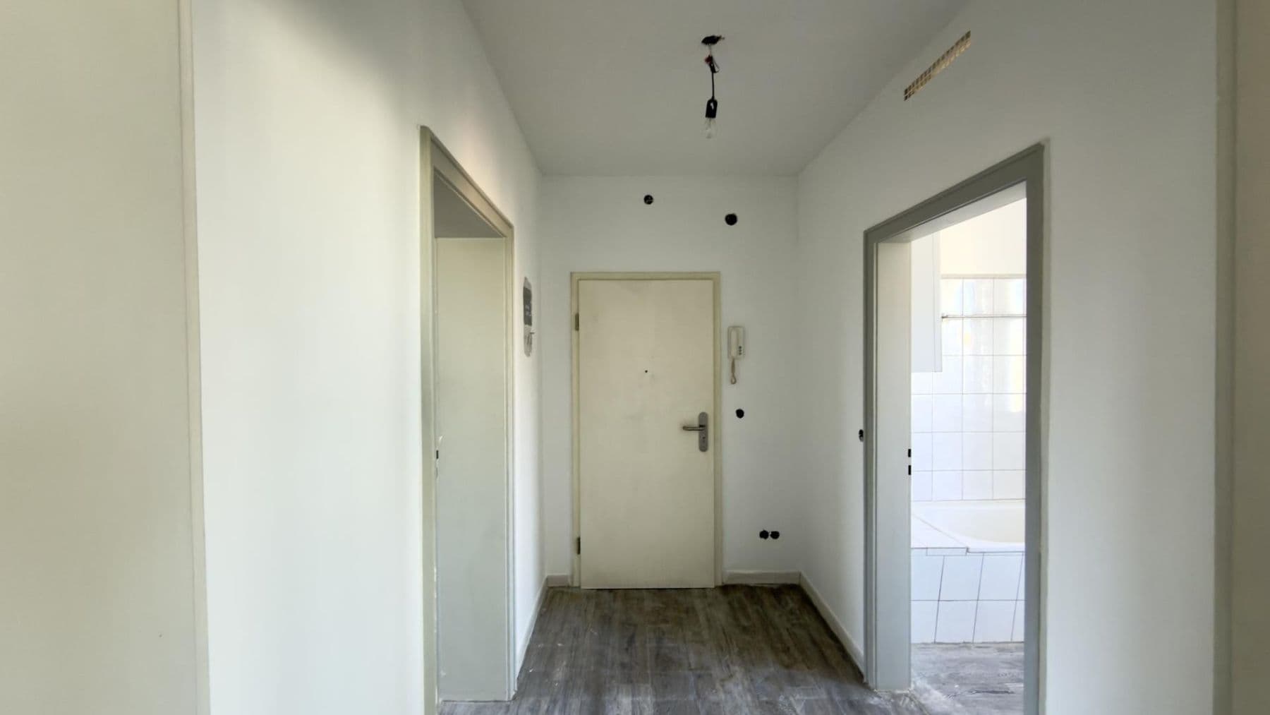 Pronájem bytu 2+1 55 m², Ritterstraße 55, Solingen, Severní Porýní-Vestfálsko Pronájem bytu 2+1 55 m², Ritterstraße 55, Solingen, Severní Porýní-Vestfálsko