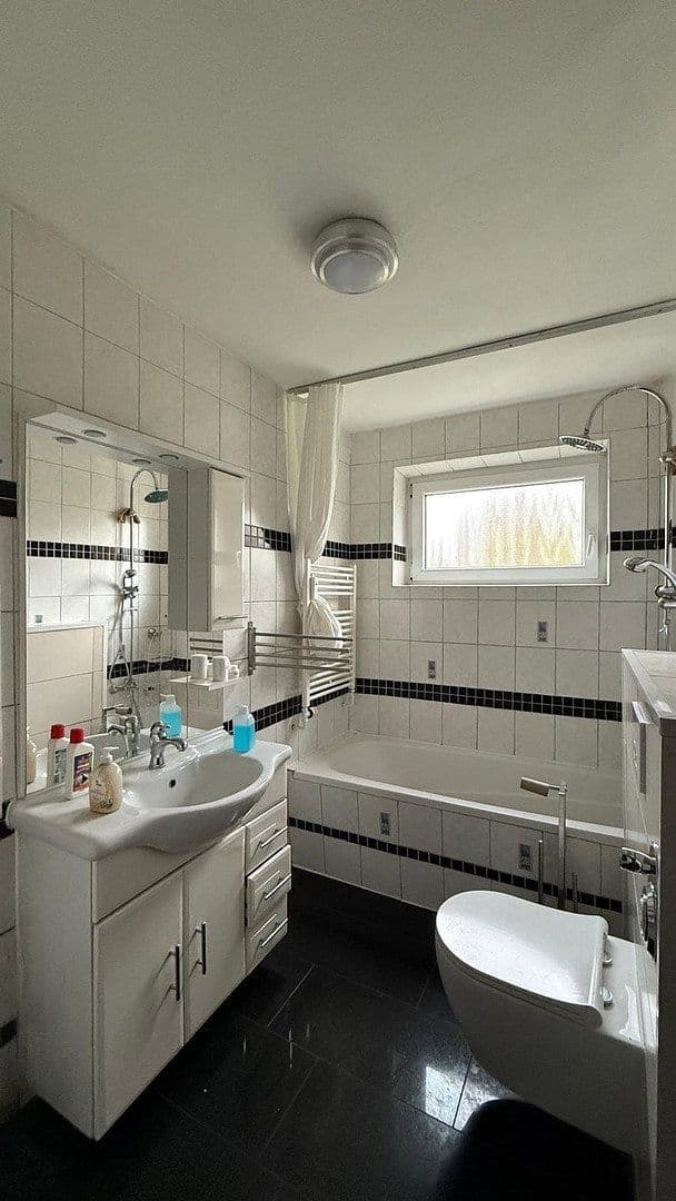 Pronájem domu 66 m², pozemek 1.500 m², Mühlenstr.56, Neumünster, Šlesvicko-Holštýnsko Pronájem domu 66 m², pozemek 1.500 m², Mühlenstr.56, Neumünster, Šlesvicko-Holštýnsko