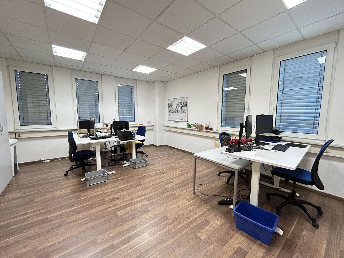 Pronájem kanceláře 289 m², Stuttgarter Straße 41, Pforzheim, Bádensko-Württembersko Pronájem kanceláře 289 m², Stuttgarter Straße 41, Pforzheim, Bádensko-Württembersko