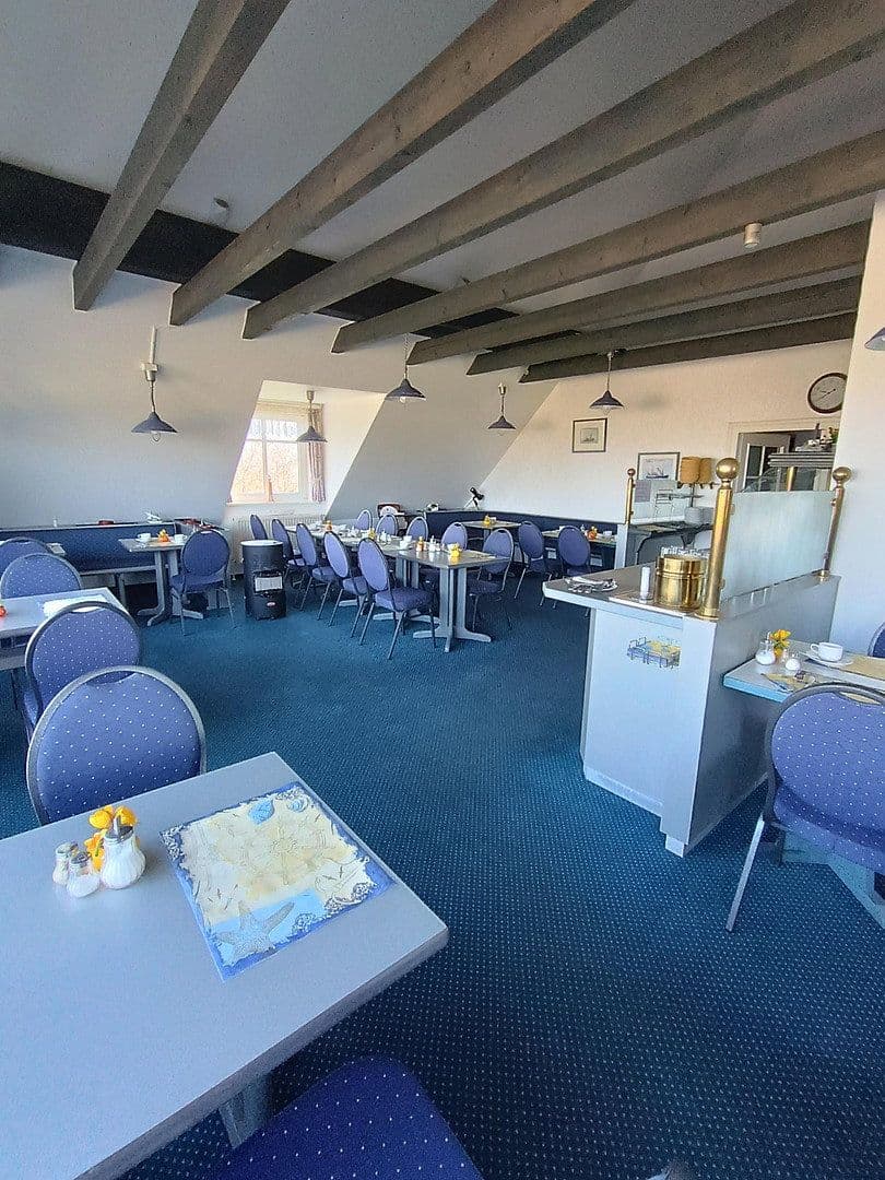 Prodej nebytového prostoru 1.400 m², Hooger Fähre 6, Pellworm, Šlesvicko-Holštýnsko Prodej nebytového prostoru 1.400 m², Hooger Fähre 6, Pellworm, Šlesvicko-Holštýnsko