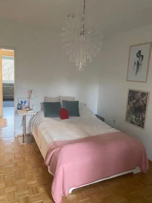 Pronájem bytu 2+1 64 m², München, Bavorsko Pronájem bytu 2+1 64 m², München, Bavorsko