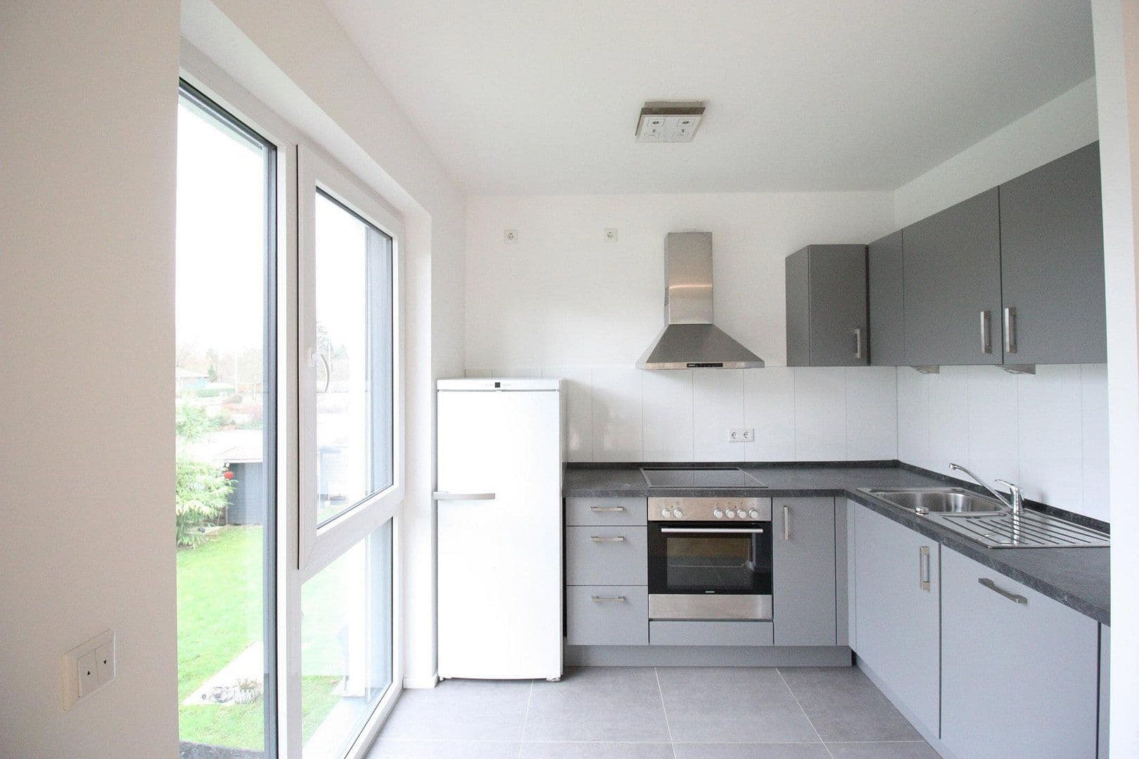 Prodej bytu 2+1 51 m², Niederrheinstr. 156, Düsseldorf, Severní Porýní-Vestfálsko Prodej bytu 2+1 51 m², Niederrheinstr. 156, Düsseldorf, Severní Porýní-Vestfálsko