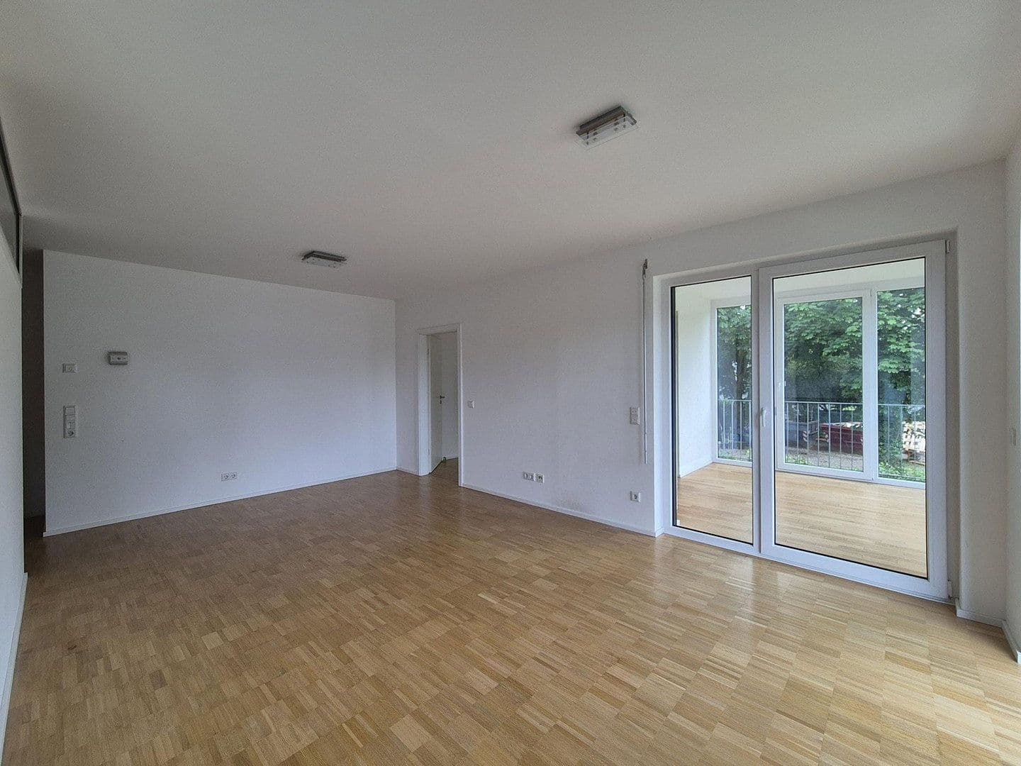 Prodej bytu 2+1 51 m², Niederrheinstr. 156, Düsseldorf, Severní Porýní-Vestfálsko Prodej bytu 2+1 51 m², Niederrheinstr. 156, Düsseldorf, Severní Porýní-Vestfálsko