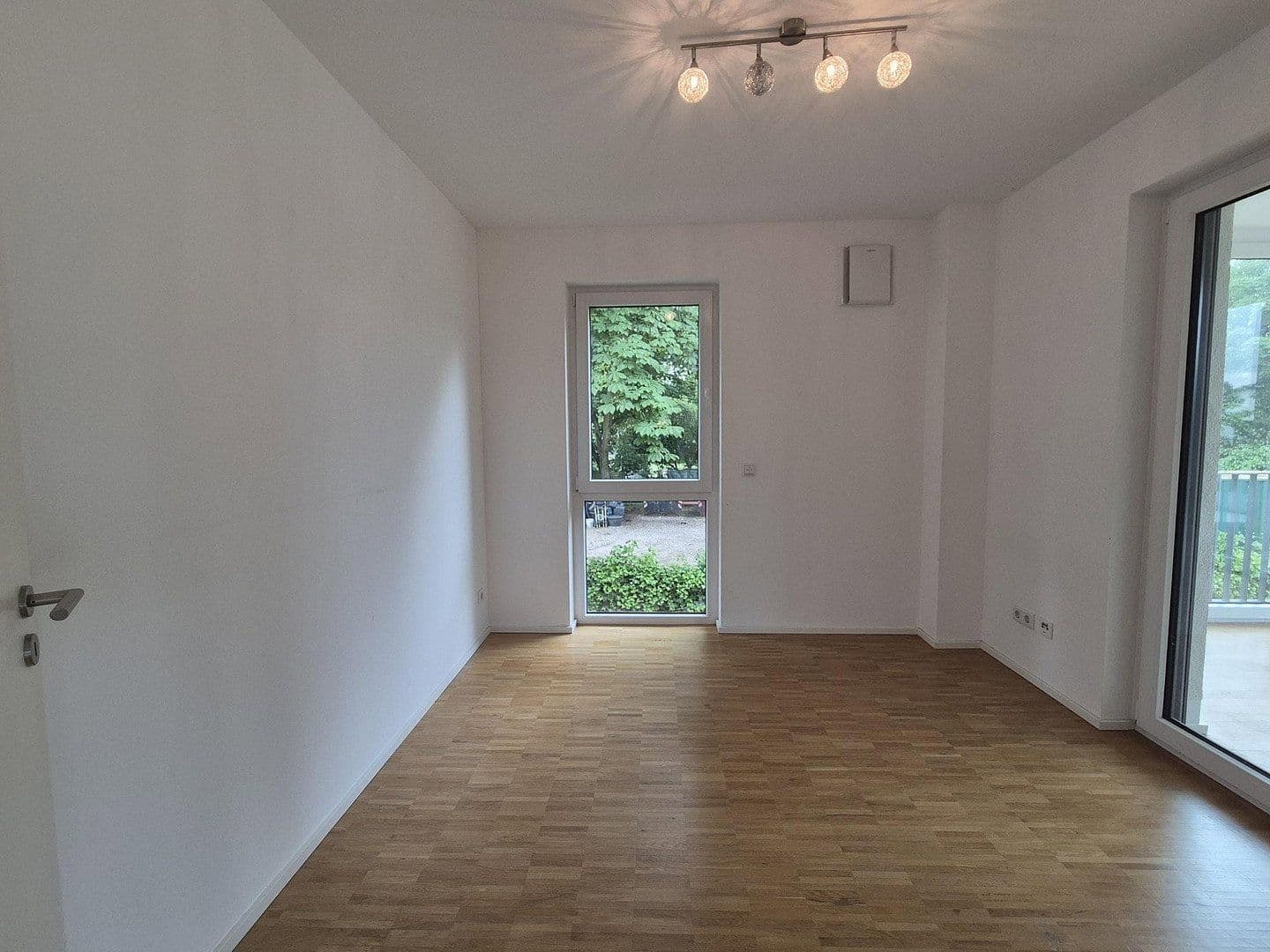 Prodej bytu 2+1 51 m², Niederrheinstr. 156, Düsseldorf, Severní Porýní-Vestfálsko Prodej bytu 2+1 51 m², Niederrheinstr. 156, Düsseldorf, Severní Porýní-Vestfálsko