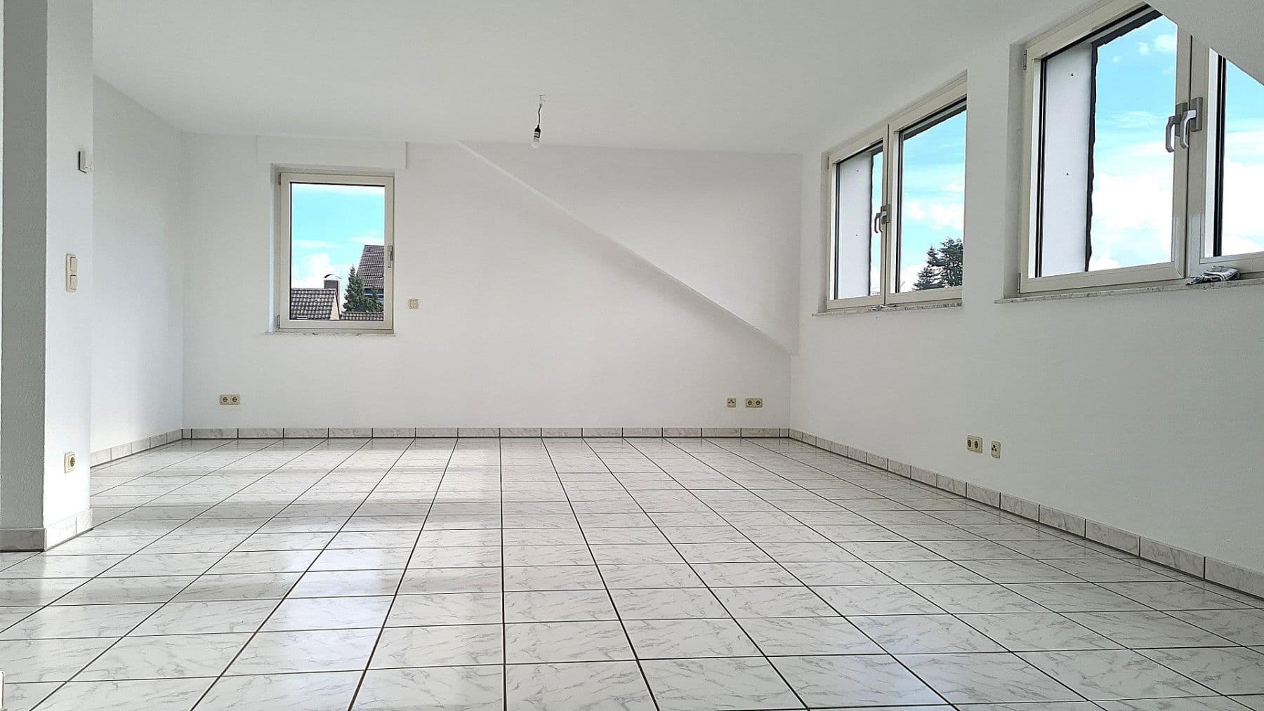Pronájem bytu 2+kk 76 m², Dinslaken, Severní Porýní-Vestfálsko Pronájem bytu 2+kk 76 m², Dinslaken, Severní Porýní-Vestfálsko