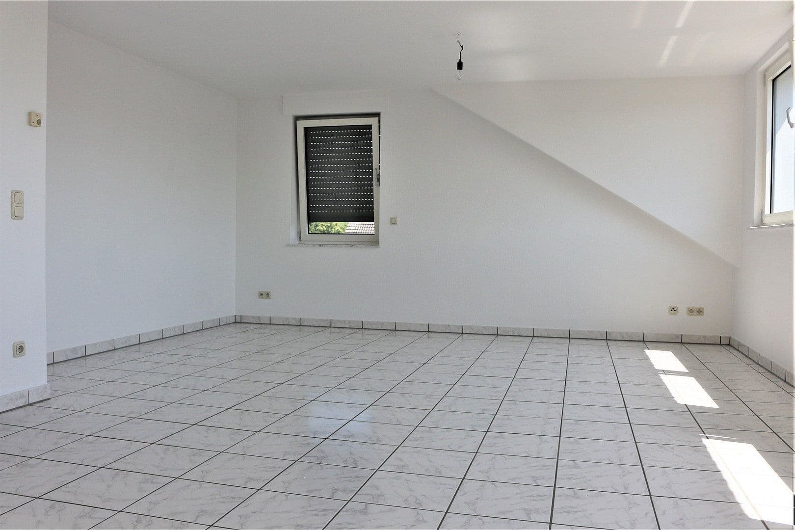 Pronájem bytu 2+kk 76 m², Dinslaken, Severní Porýní-Vestfálsko Pronájem bytu 2+kk 76 m², Dinslaken, Severní Porýní-Vestfálsko