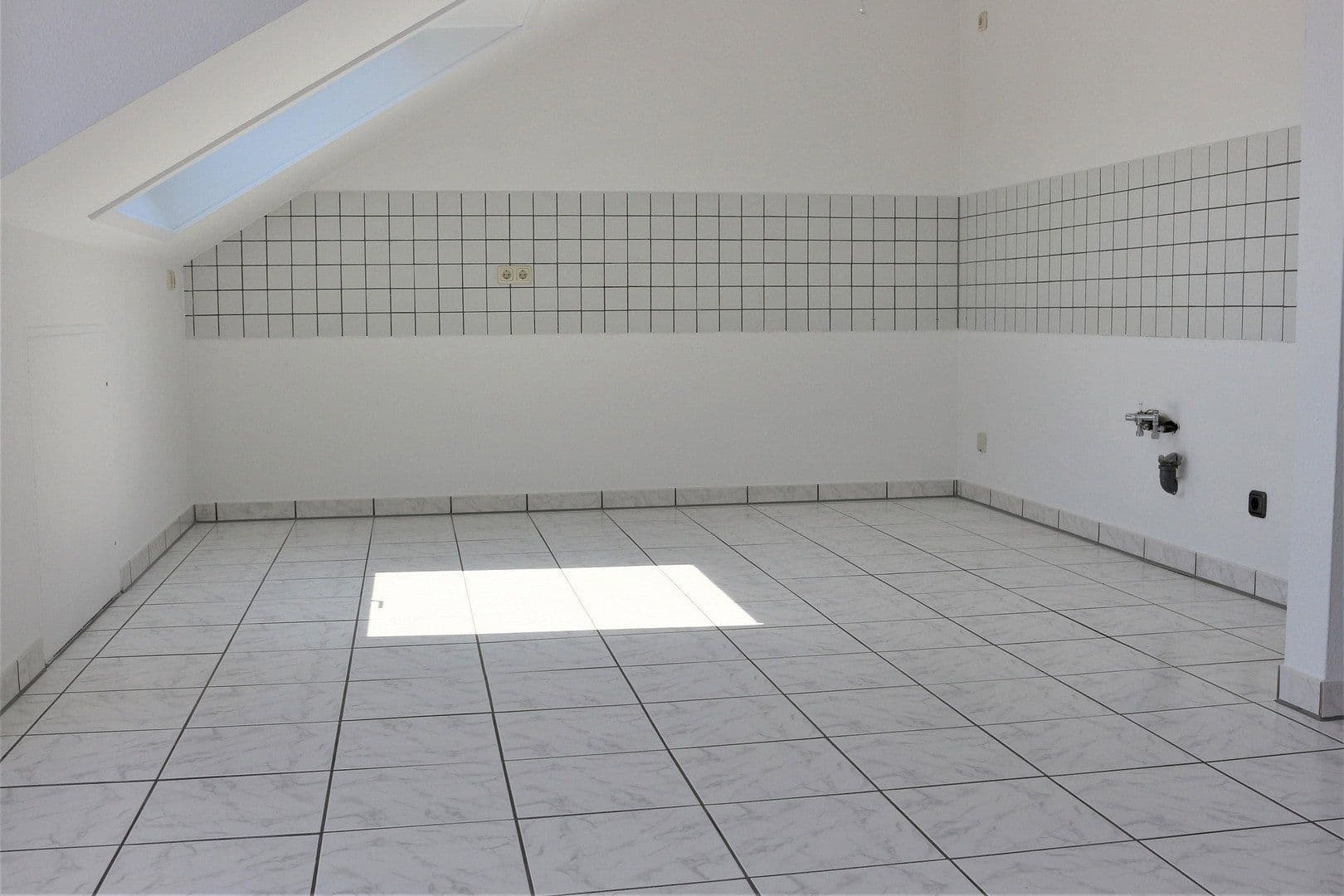 Pronájem bytu 2+kk 76 m², Dinslaken, Severní Porýní-Vestfálsko Pronájem bytu 2+kk 76 m², Dinslaken, Severní Porýní-Vestfálsko