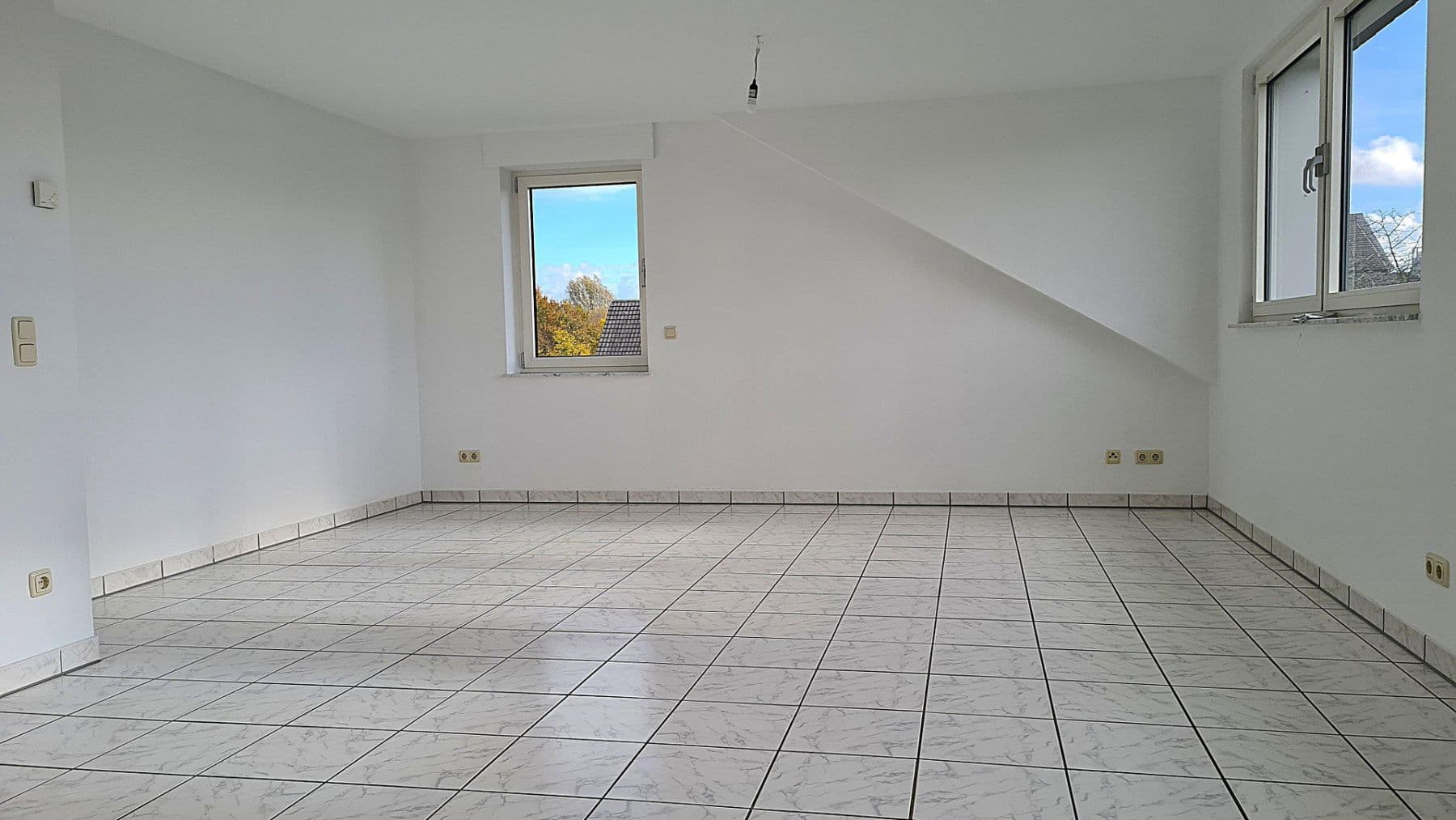 Pronájem bytu 2+kk 76 m², Dinslaken, Severní Porýní-Vestfálsko Pronájem bytu 2+kk 76 m², Dinslaken, Severní Porýní-Vestfálsko