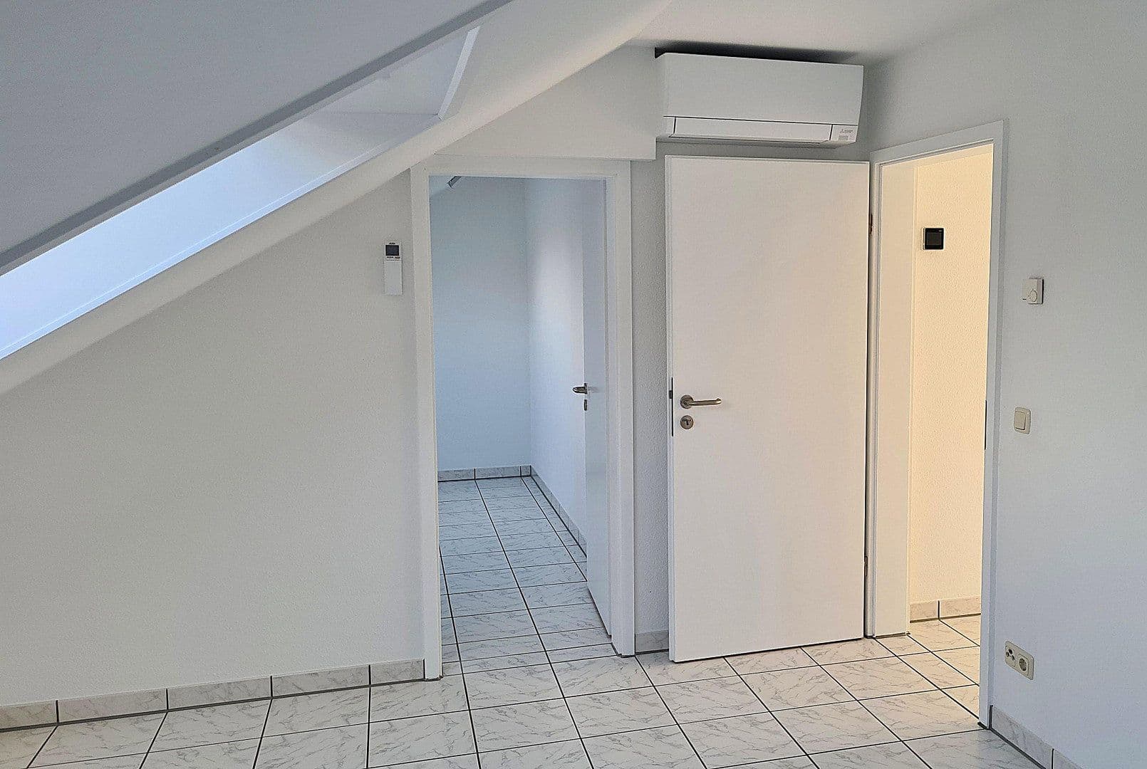 Pronájem bytu 2+kk 76 m², Dinslaken, Severní Porýní-Vestfálsko Pronájem bytu 2+kk 76 m², Dinslaken, Severní Porýní-Vestfálsko