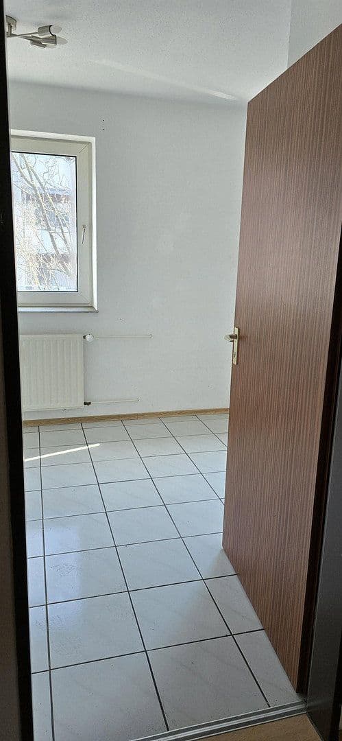 Pronájem bytu 2+1 62 m², Klosterstr. 3, Duisburg, Severní Porýní-Vestfálsko Pronájem bytu 2+1 62 m², Klosterstr. 3, Duisburg, Severní Porýní-Vestfálsko