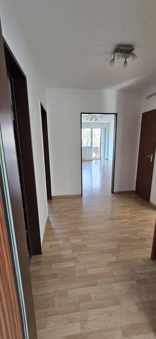 Pronájem bytu 2+1 62 m², Klosterstr. 3, Duisburg, Severní Porýní-Vestfálsko Pronájem bytu 2+1 62 m², Klosterstr. 3, Duisburg, Severní Porýní-Vestfálsko
