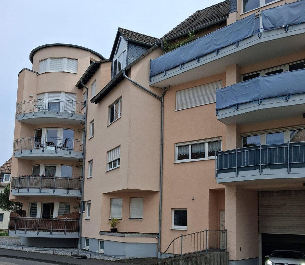 Pronájem bytu 2+1 71 m², Leverkusen-Wiesdorf, Severní Porýní-Vestfálsko Pronájem bytu 2+1 71 m², Leverkusen-Wiesdorf, Severní Porýní-Vestfálsko