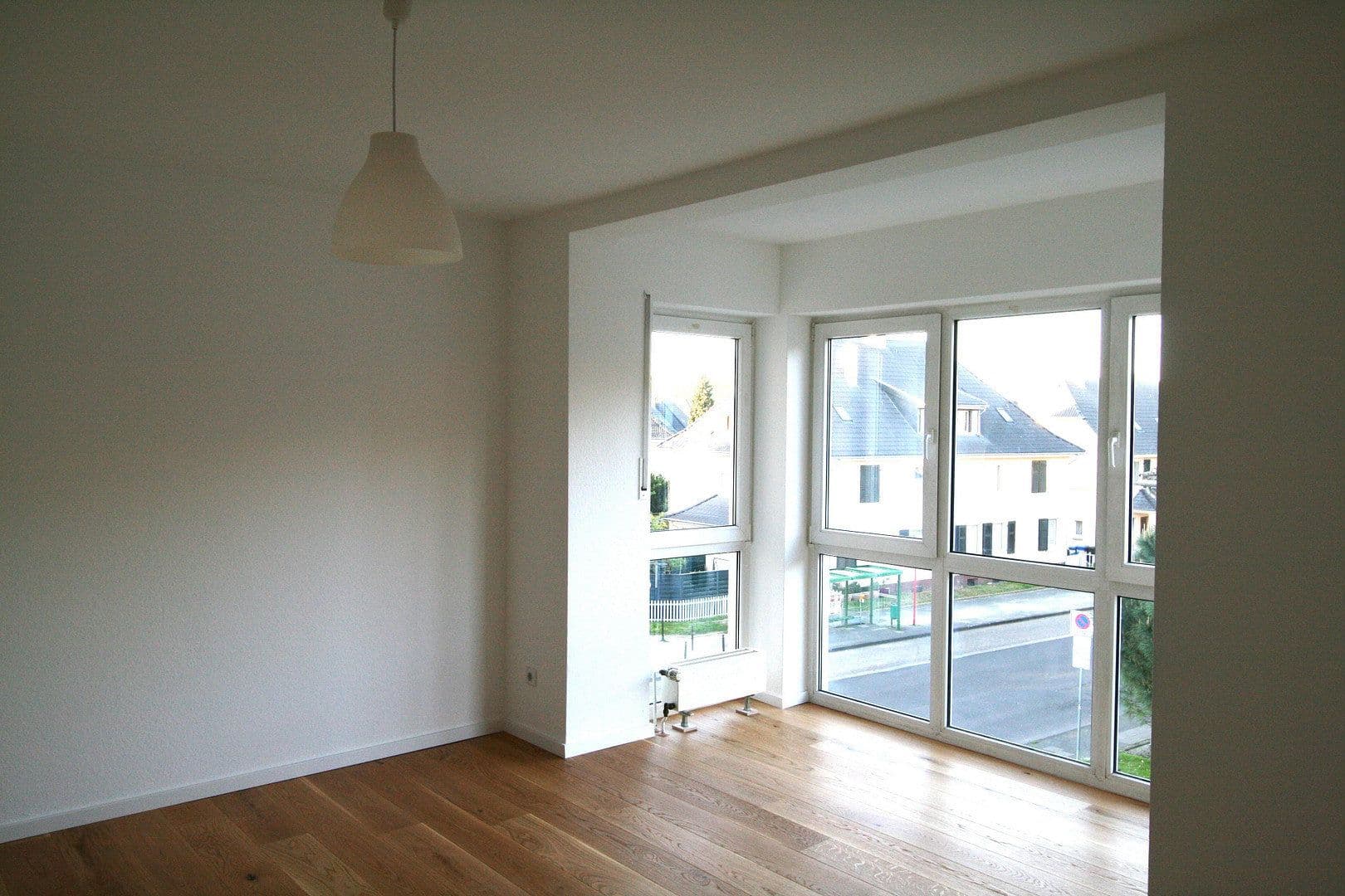 Pronájem bytu 2+1 71 m², Leverkusen-Wiesdorf, Severní Porýní-Vestfálsko Pronájem bytu 2+1 71 m², Leverkusen-Wiesdorf, Severní Porýní-Vestfálsko