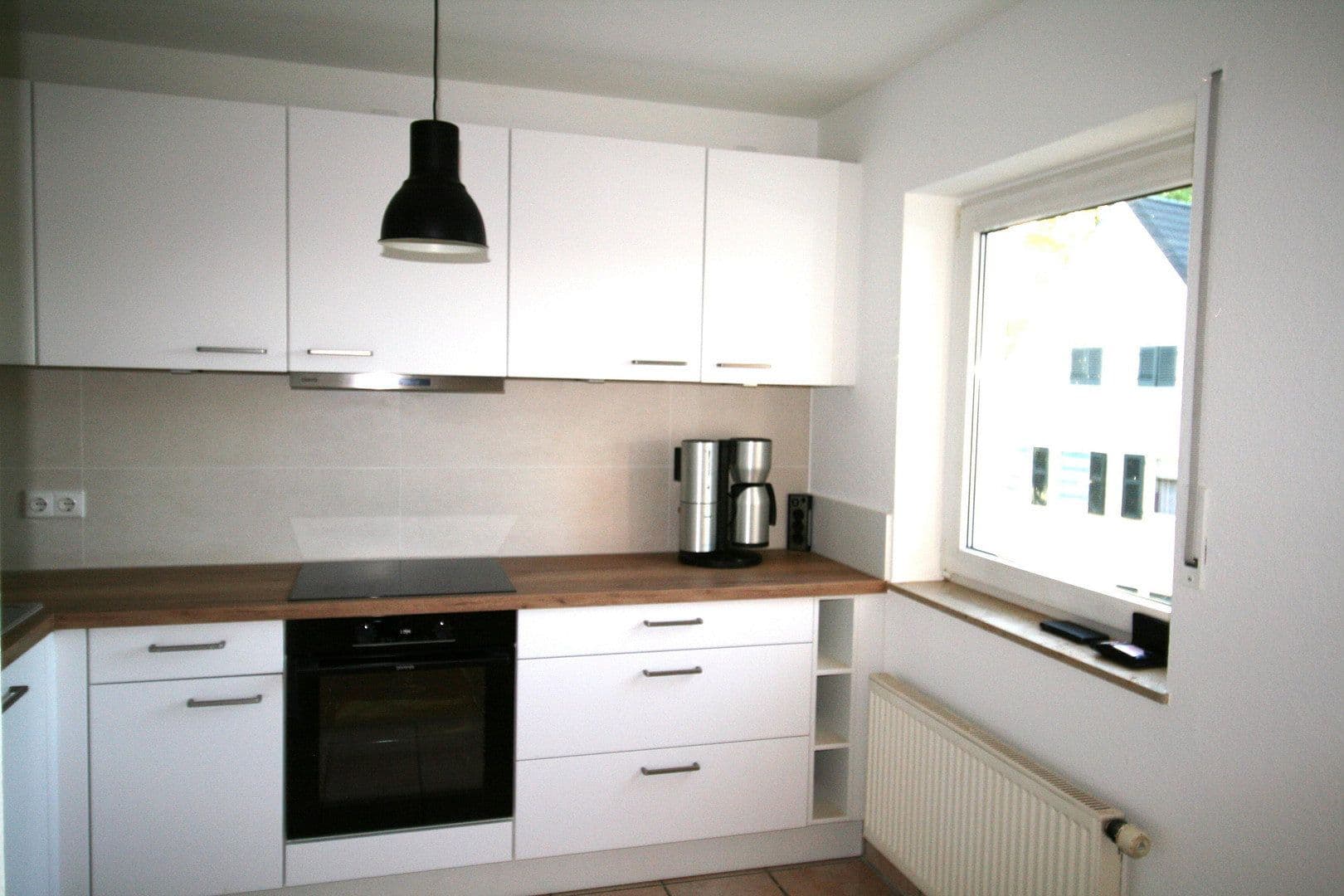 Pronájem bytu 2+1 71 m², Leverkusen-Wiesdorf, Severní Porýní-Vestfálsko Pronájem bytu 2+1 71 m², Leverkusen-Wiesdorf, Severní Porýní-Vestfálsko