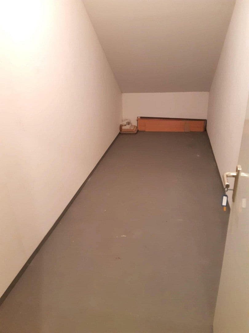 Pronájem bytu 2+1 71 m², Leverkusen-Wiesdorf, Severní Porýní-Vestfálsko Pronájem bytu 2+1 71 m², Leverkusen-Wiesdorf, Severní Porýní-Vestfálsko