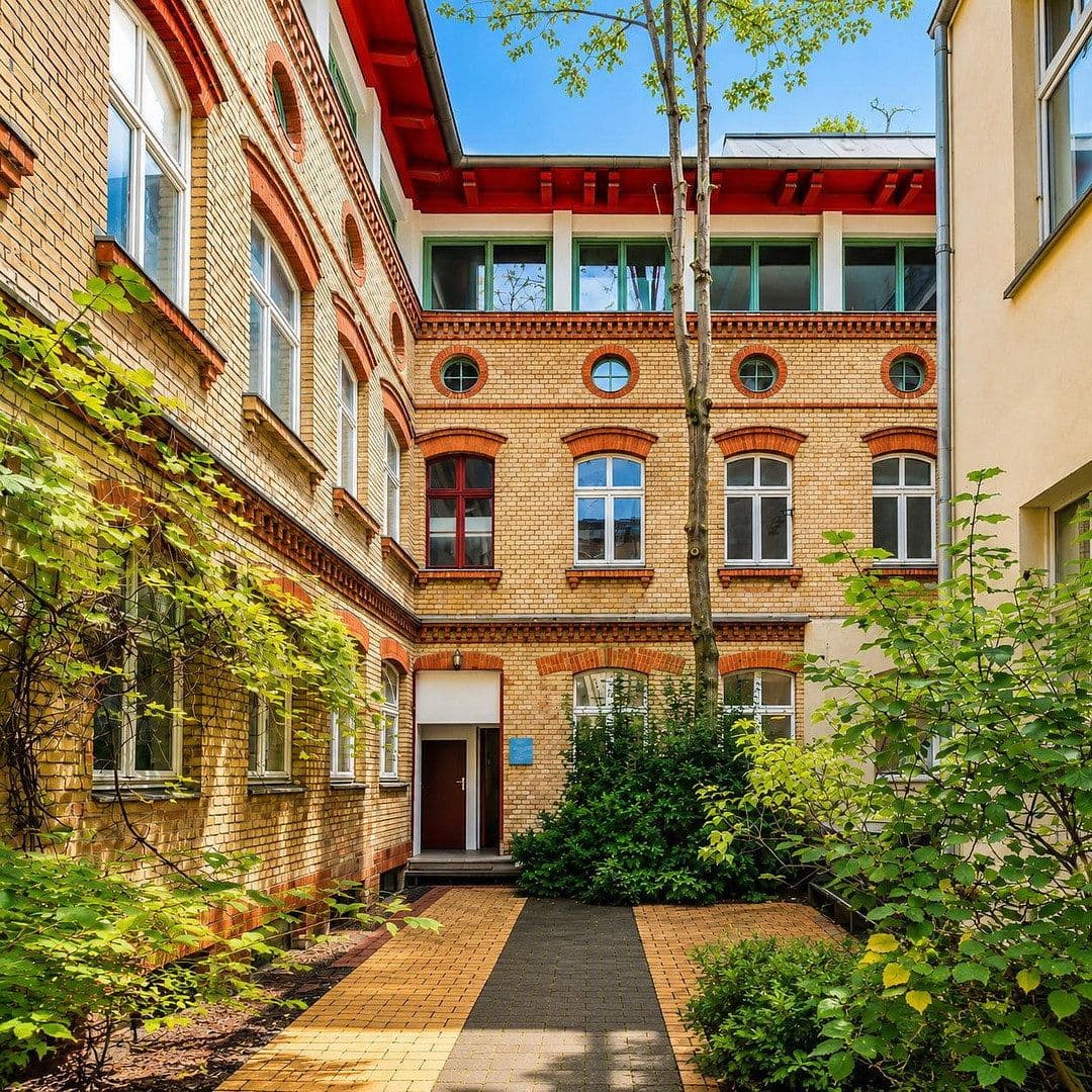 Prodej bytu 2+1 60 m², Auguststraße 89, Berlin, Berlín Prodej bytu 2+1 60 m², Auguststraße 89, Berlin, Berlín