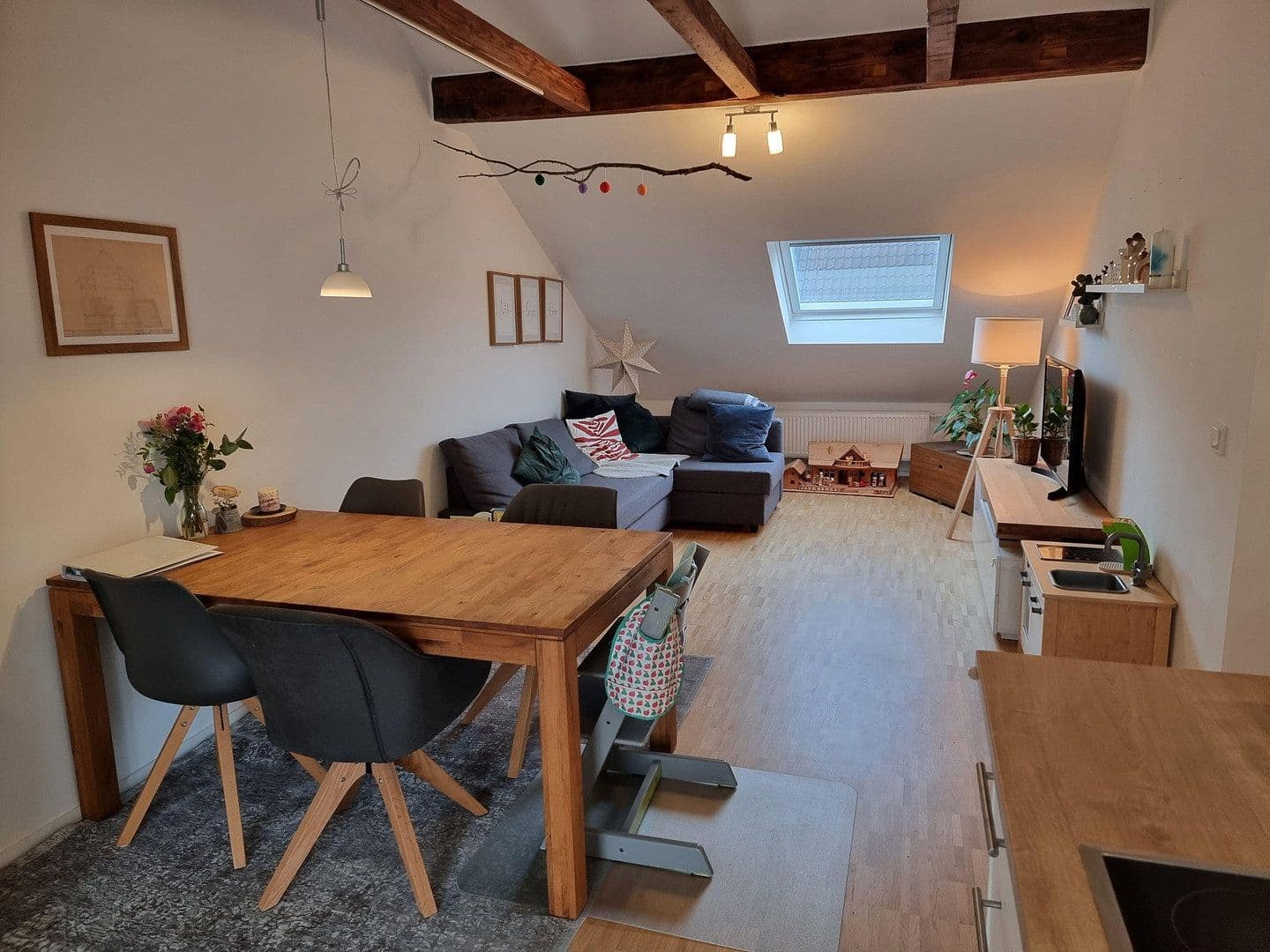 Prodej bytu 3+1 60 m², Schulstr. 40, Mannheim, Bádensko-Württembersko Prodej bytu 3+1 60 m², Schulstr. 40, Mannheim, Bádensko-Württembersko