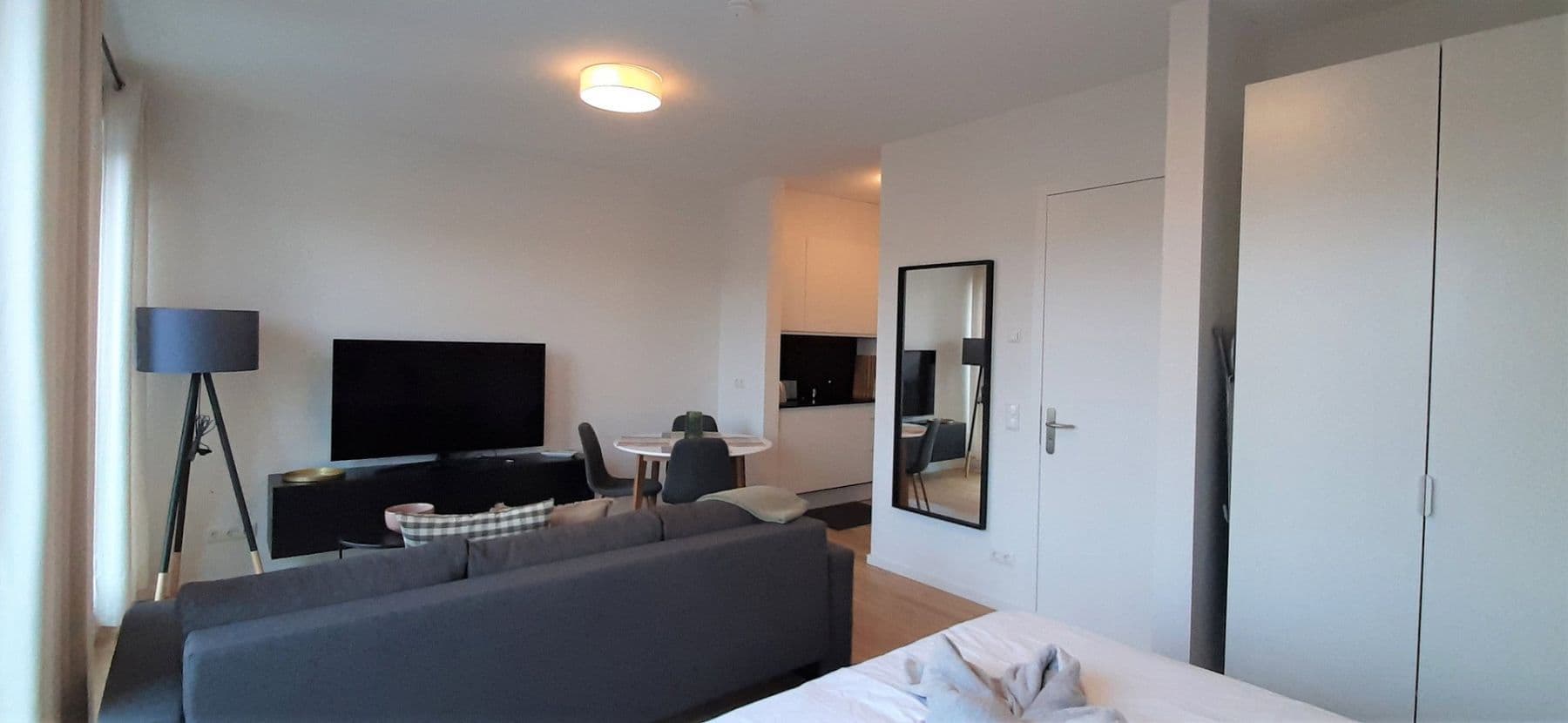 Pronájem bytu 1+1 32 m², Berlin, Berlín Pronájem bytu 1+1 32 m², Berlin, Berlín