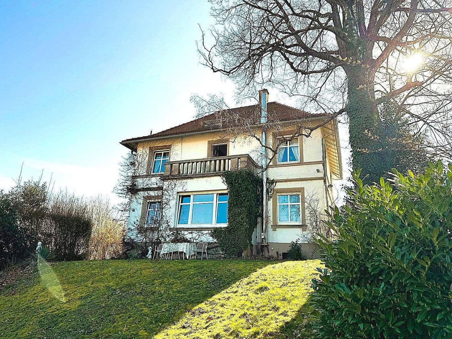 Prodej domu 195 m², pozemek 1.650 m², Gaggenau, Bádensko-Württembersko Prodej domu 195 m², pozemek 1.650 m², Gaggenau, Bádensko-Württembersko
