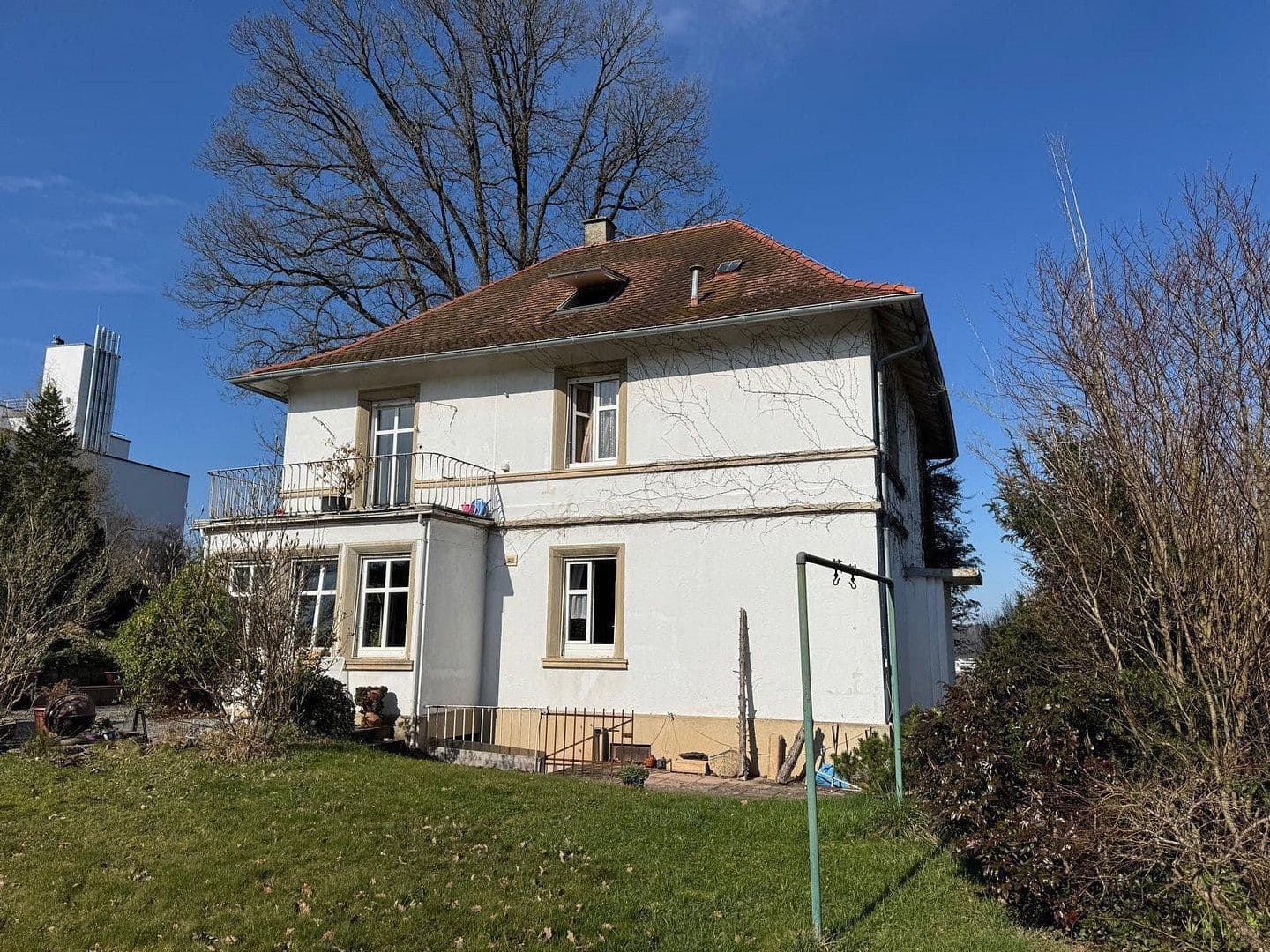 Prodej domu 195 m², pozemek 1.650 m², Gaggenau, Bádensko-Württembersko Prodej domu 195 m², pozemek 1.650 m², Gaggenau, Bádensko-Württembersko