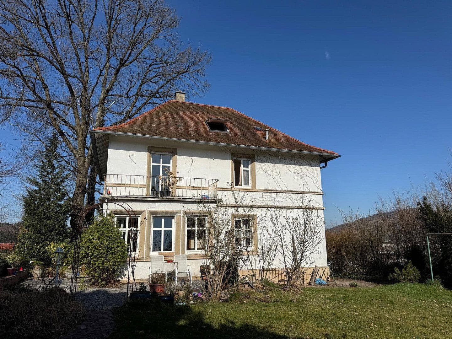 Prodej domu 195 m², pozemek 1.650 m², Gaggenau, Bádensko-Württembersko Prodej domu 195 m², pozemek 1.650 m², Gaggenau, Bádensko-Württembersko