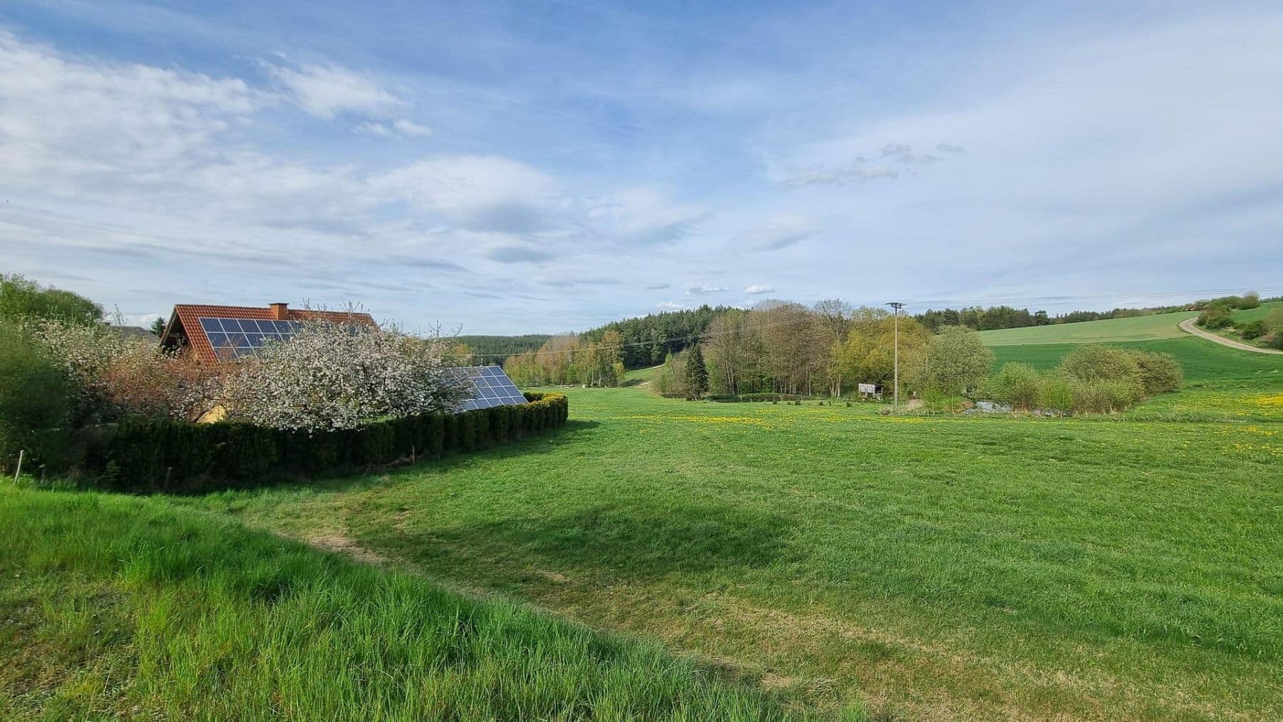 Prodej domu 120 m², pozemek 1.500 m², Tiefenbach 27, Bad Alexandersbad, Bavorsko Prodej domu 120 m², pozemek 1.500 m², Tiefenbach 27, Bad Alexandersbad, Bavorsko