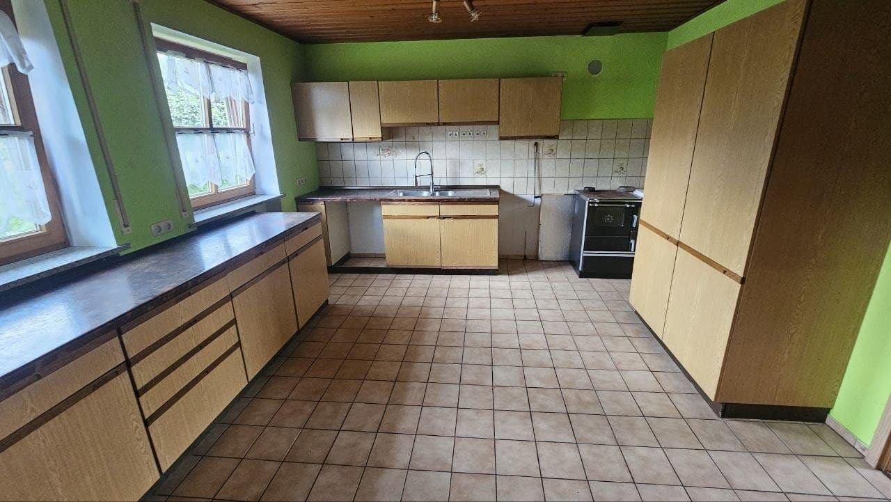 Prodej domu 120 m², pozemek 1.500 m², Tiefenbach 27, Bad Alexandersbad, Bavorsko Prodej domu 120 m², pozemek 1.500 m², Tiefenbach 27, Bad Alexandersbad, Bavorsko