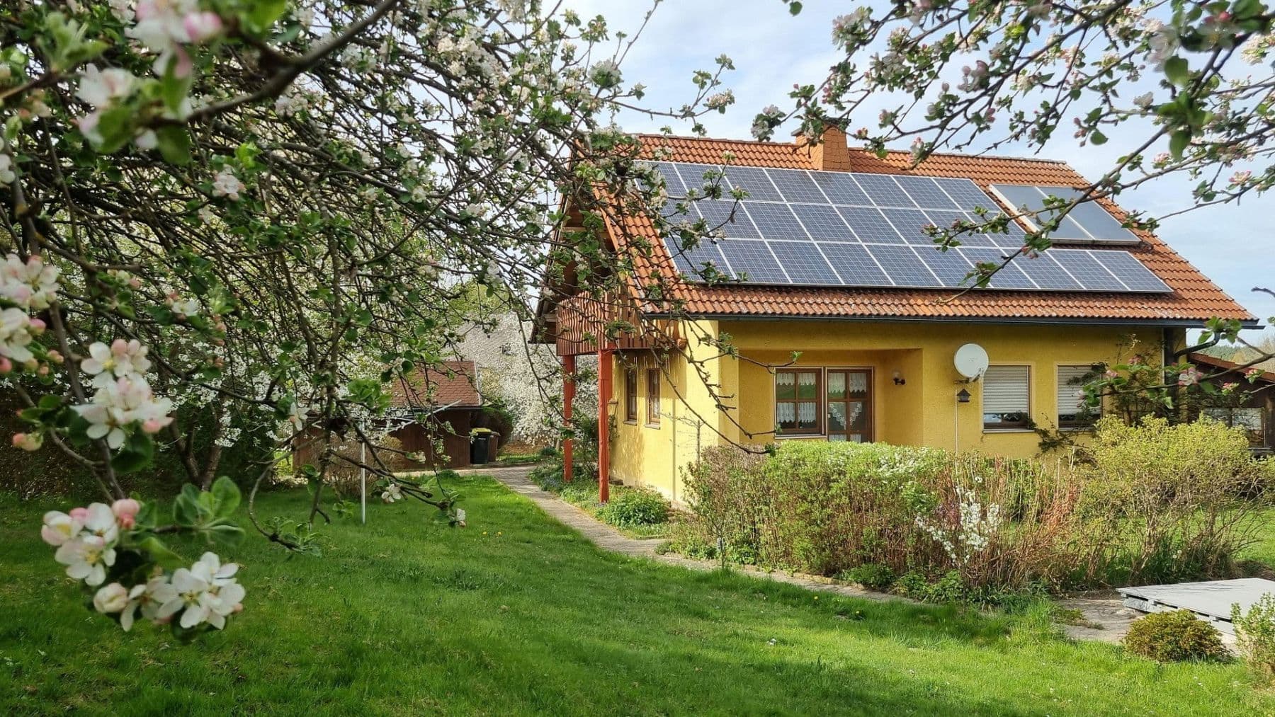 Prodej domu 120 m², pozemek 1.500 m², Tiefenbach 27, Bad Alexandersbad, Bavorsko Prodej domu 120 m², pozemek 1.500 m², Tiefenbach 27, Bad Alexandersbad, Bavorsko