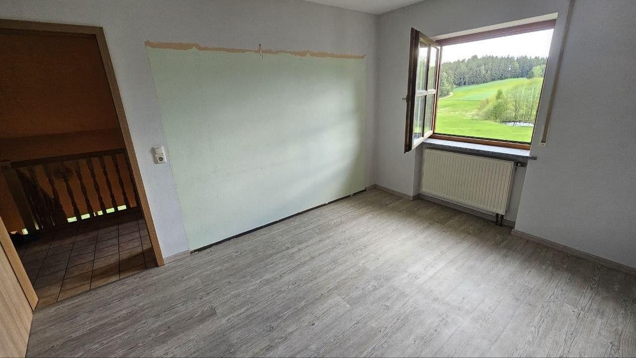 Prodej domu 120 m², pozemek 1.500 m², Tiefenbach 27, Bad Alexandersbad, Bavorsko Prodej domu 120 m², pozemek 1.500 m², Tiefenbach 27, Bad Alexandersbad, Bavorsko