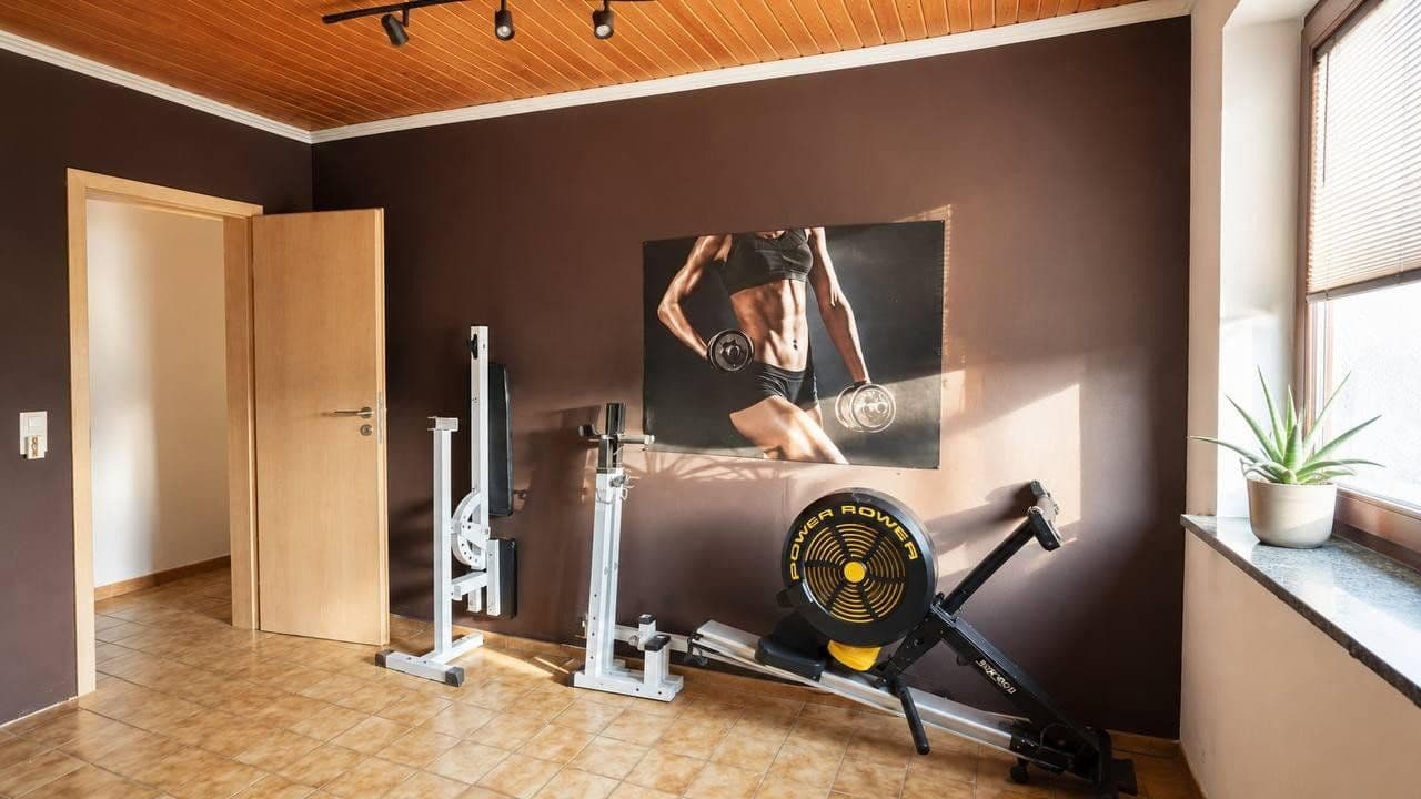 Prodej domu 233 m², pozemek 1.072 m², Buchholz, Šlesvicko-Holštýnsko Prodej domu 233 m², pozemek 1.072 m², Buchholz, Šlesvicko-Holštýnsko