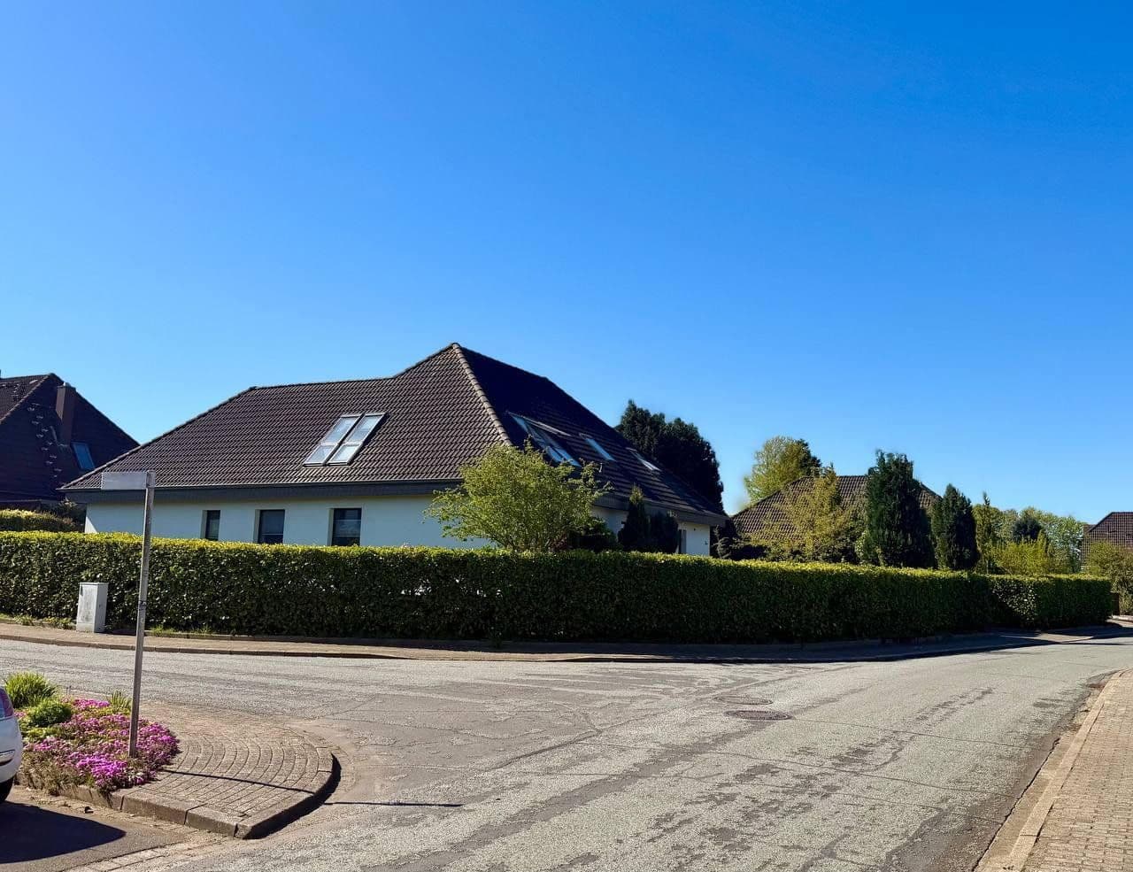 Prodej domu 233 m², pozemek 1.072 m², Buchholz, Šlesvicko-Holštýnsko Prodej domu 233 m², pozemek 1.072 m², Buchholz, Šlesvicko-Holštýnsko