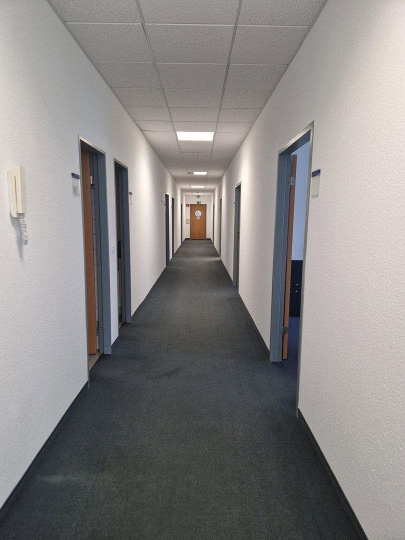 Pronájem kanceláře 355 m², Angermunder Straße 126, Düsseldorf - Angermund, Severní Porýní-Vestfálsko Pronájem kanceláře 355 m², Angermunder Straße 126, Düsseldorf - Angermund, Severní Porýní-Vestfálsko