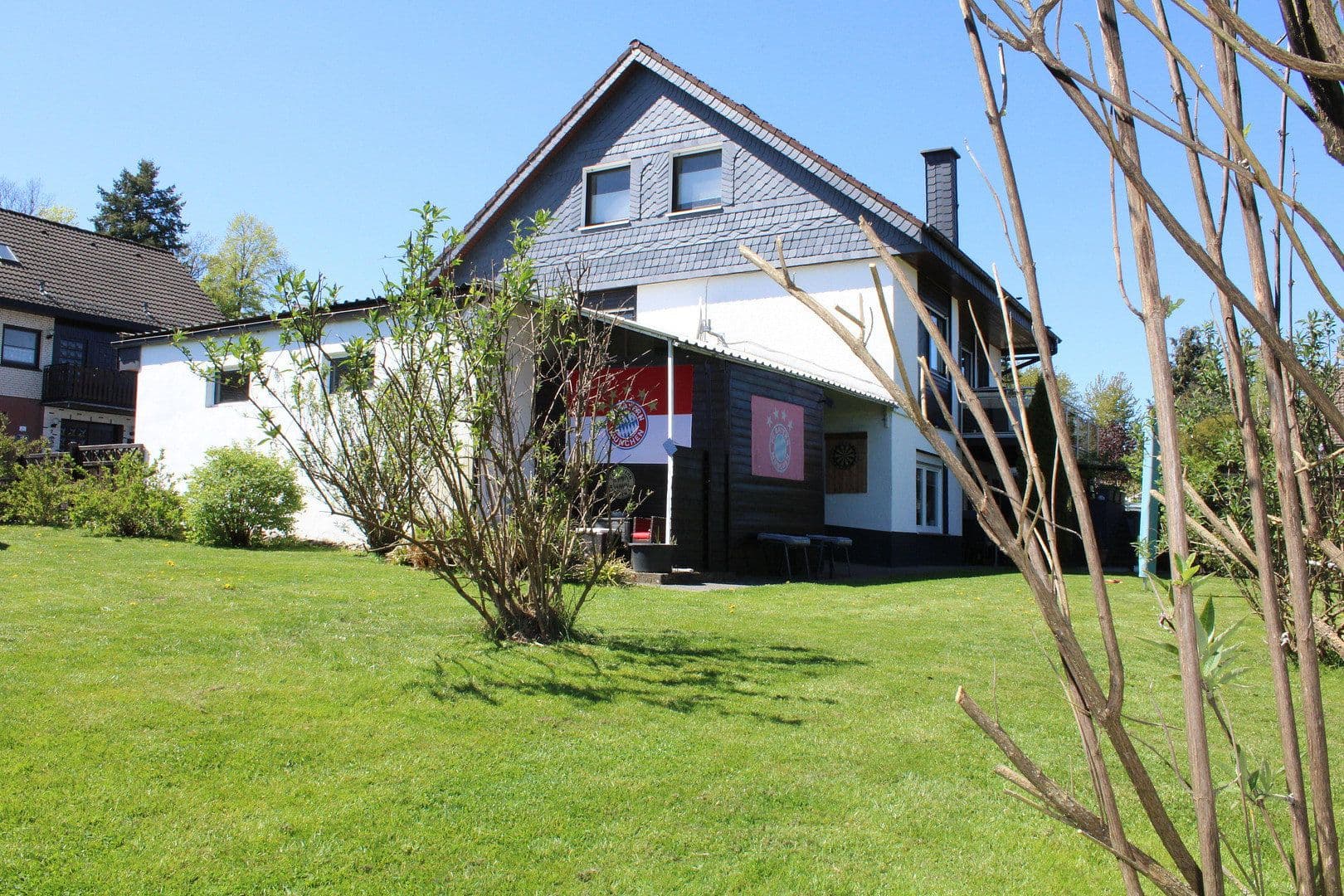Prodej domu 163 m², pozemek 878 m², Allendorf (Eder), Hessen Prodej domu 163 m², pozemek 878 m², Allendorf (Eder), Hessen