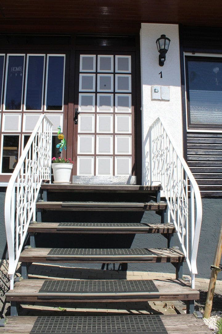 Prodej domu 163 m², pozemek 878 m², Allendorf (Eder), Hessen Prodej domu 163 m², pozemek 878 m², Allendorf (Eder), Hessen