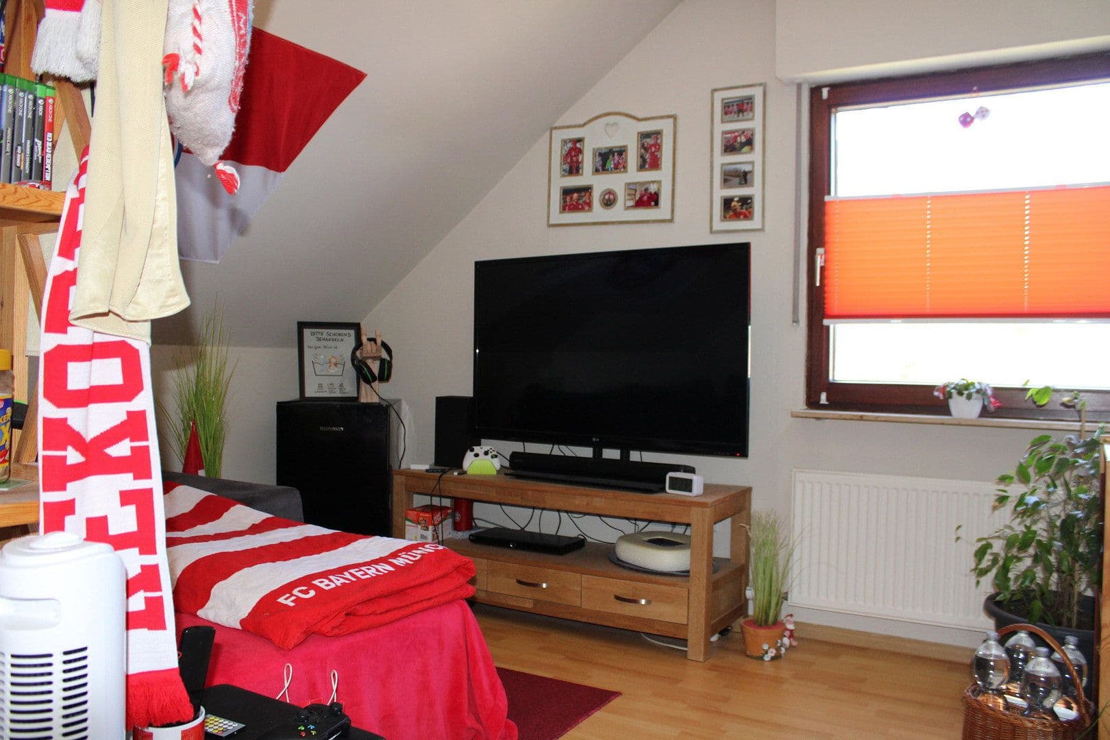 Prodej domu 163 m², pozemek 878 m², Allendorf (Eder), Hessen Prodej domu 163 m², pozemek 878 m², Allendorf (Eder), Hessen