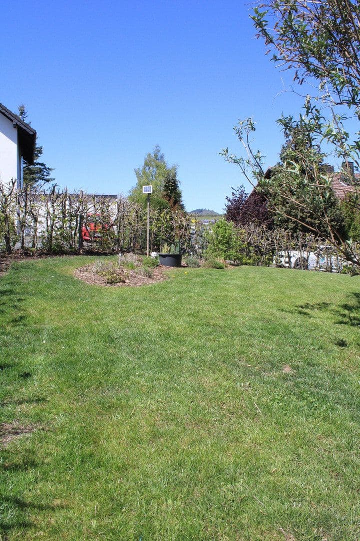 Prodej domu 163 m², pozemek 878 m², Allendorf (Eder), Hessen Prodej domu 163 m², pozemek 878 m², Allendorf (Eder), Hessen
