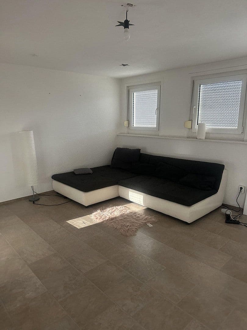 Pronájem bytu 3+1 65 m², Große bahngasse 12, Heilbronn, Bádensko-Württembersko Pronájem bytu 3+1 65 m², Große bahngasse 12, Heilbronn, Bádensko-Württembersko