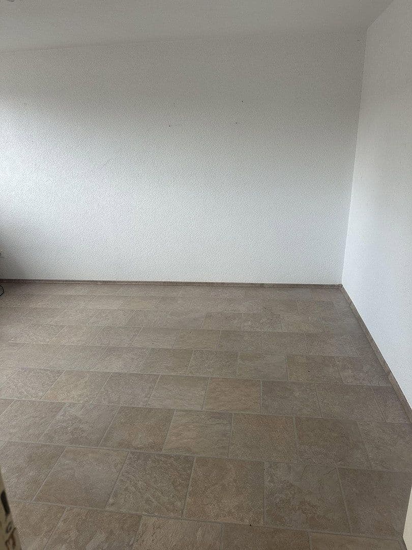 Pronájem bytu 3+1 65 m², Große bahngasse 12, Heilbronn, Bádensko-Württembersko Pronájem bytu 3+1 65 m², Große bahngasse 12, Heilbronn, Bádensko-Württembersko