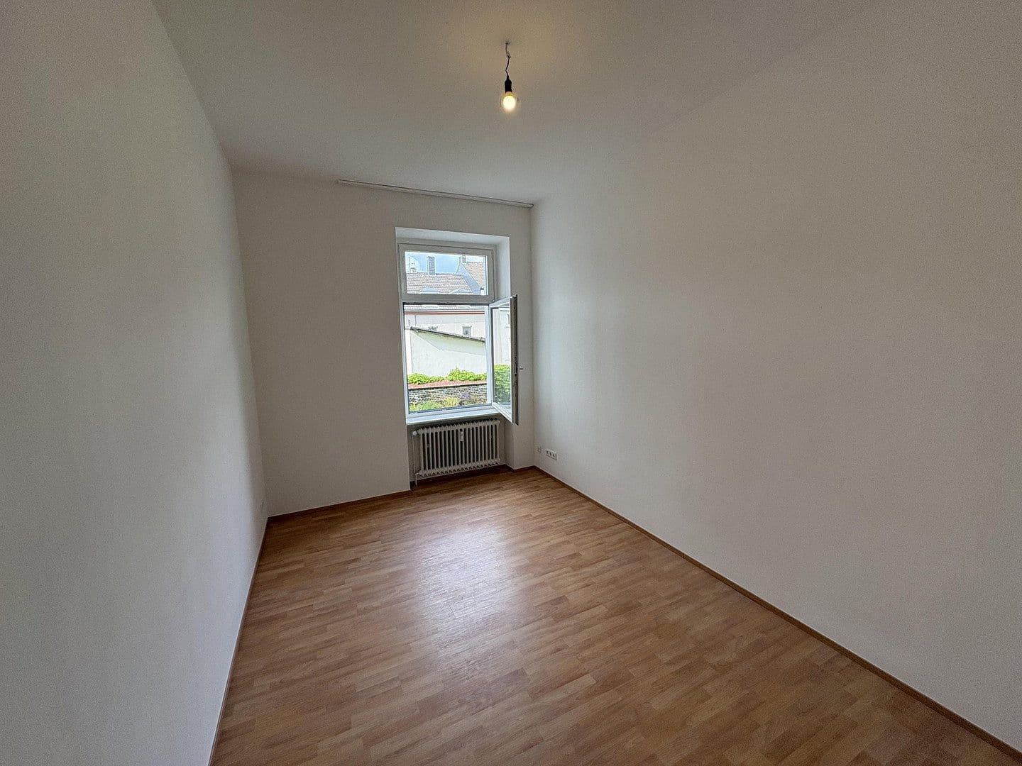 Pronájem bytu 2+1 51 m², Kleestraße 55, Wuppertal, Severní Porýní-Vestfálsko Pronájem bytu 2+1 51 m², Kleestraße 55, Wuppertal, Severní Porýní-Vestfálsko
