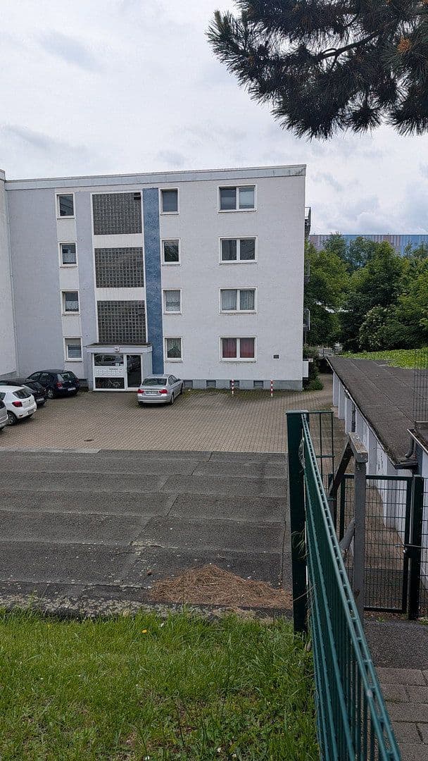 Pronájem bytu 2+1 53 m², Bochumer Straße 192 - 44866 Bochum, Bochum - Wattenscheid, Severní Porýní-Vestfálsko Pronájem bytu 2+1 53 m², Bochumer Straße 192 - 44866 Bochum, Bochum - Wattenscheid, Severní Porýní-Vestfálsko