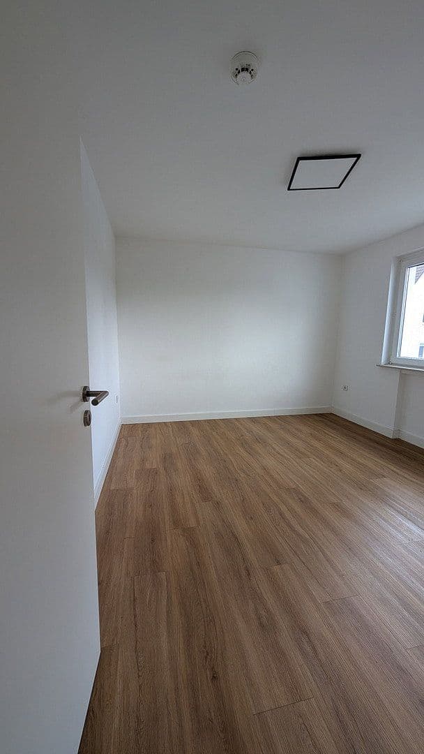 Pronájem bytu 2+1 53 m², Bochumer Straße 192 - 44866 Bochum, Bochum - Wattenscheid, Severní Porýní-Vestfálsko Pronájem bytu 2+1 53 m², Bochumer Straße 192 - 44866 Bochum, Bochum - Wattenscheid, Severní Porýní-Vestfálsko