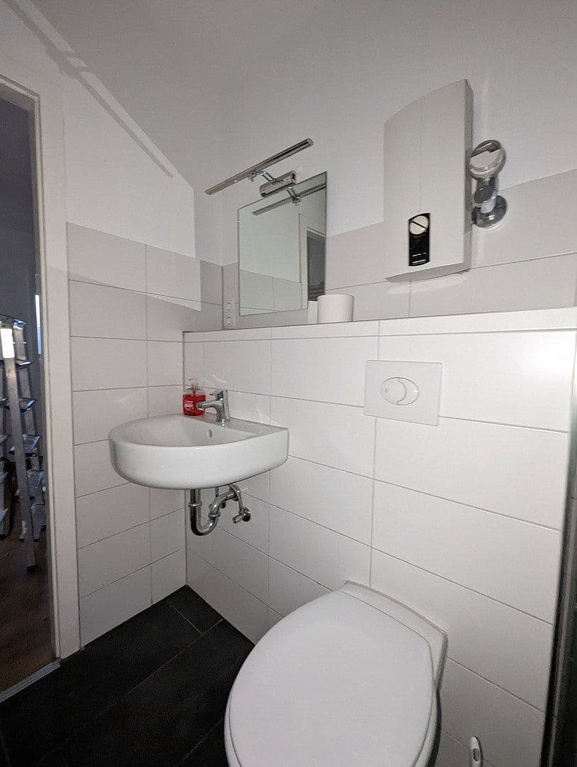 Pronájem bytu 2+1 53 m², Bochumer Straße 192 - 44866 Bochum, Bochum - Wattenscheid, Severní Porýní-Vestfálsko Pronájem bytu 2+1 53 m², Bochumer Straße 192 - 44866 Bochum, Bochum - Wattenscheid, Severní Porýní-Vestfálsko