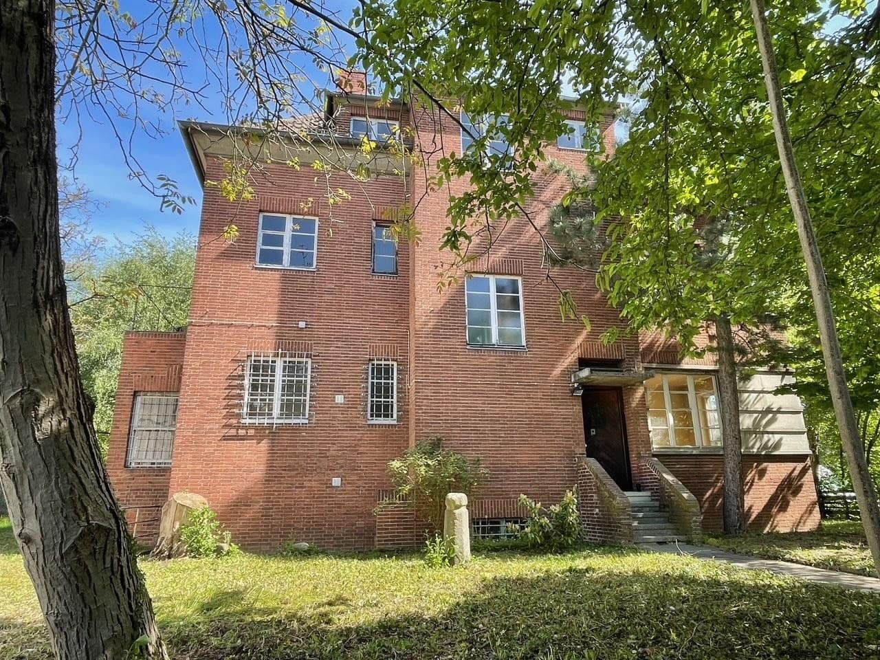 Prodej domu 252 m², pozemek 417 m², Frankfurt, Hessen Prodej domu 252 m², pozemek 417 m², Frankfurt, Hessen