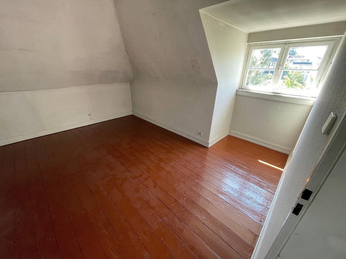 Prodej domu 252 m², pozemek 417 m², Frankfurt, Hessen Prodej domu 252 m², pozemek 417 m², Frankfurt, Hessen